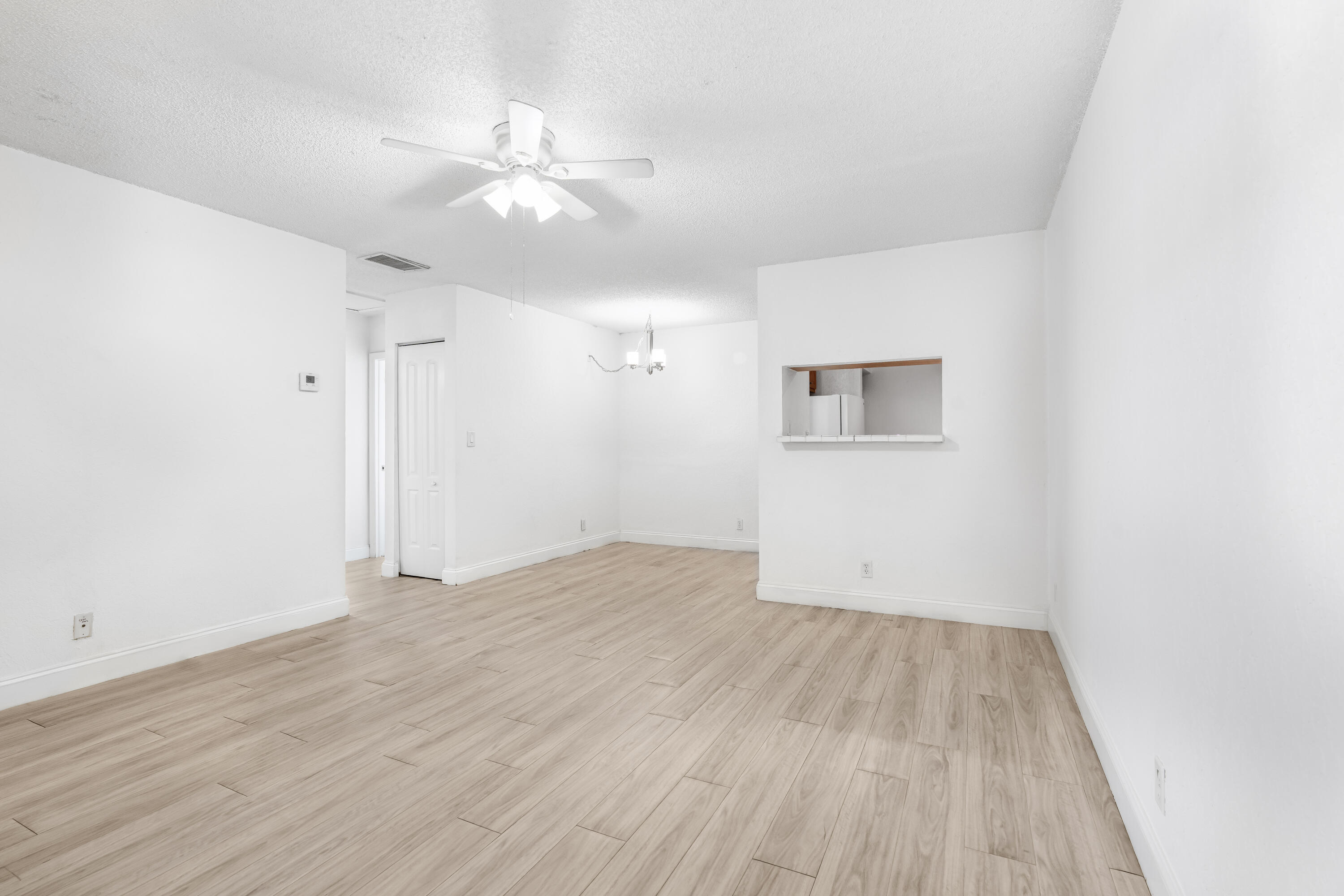 CORAL SPRINGS ESTATE TOWNHOMES - Residential