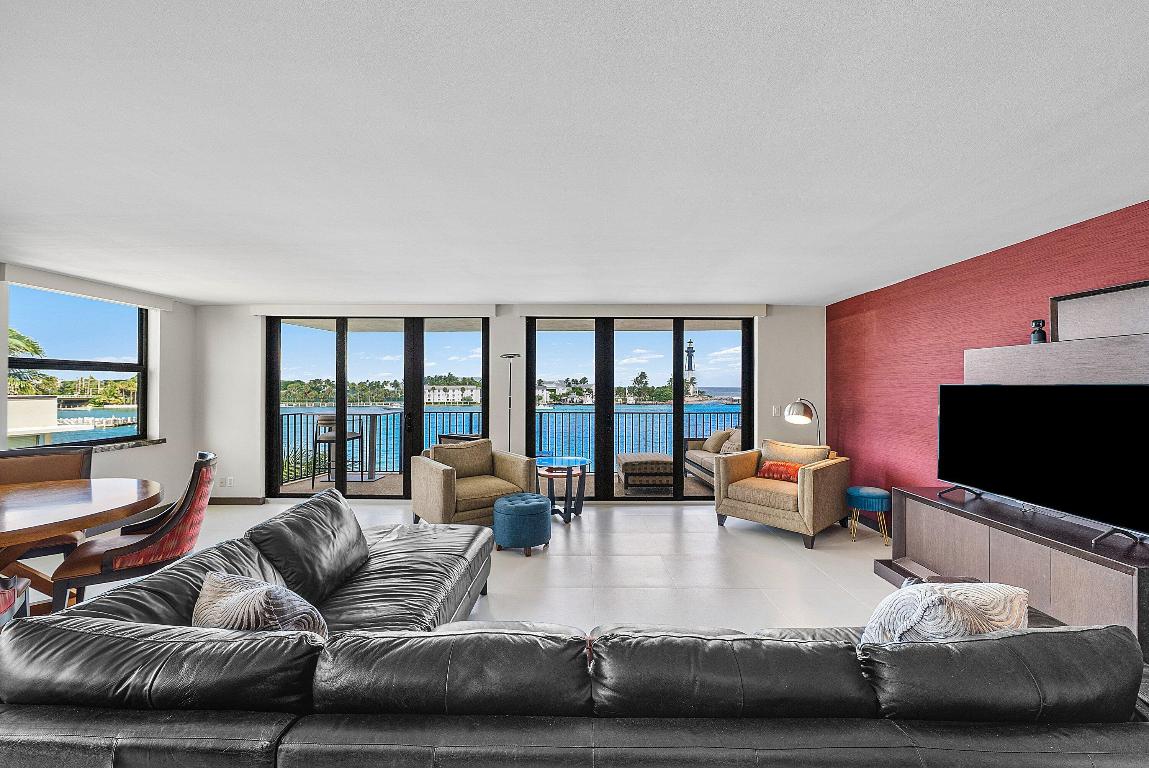 BAYVIEW OF POMPANO - Residential