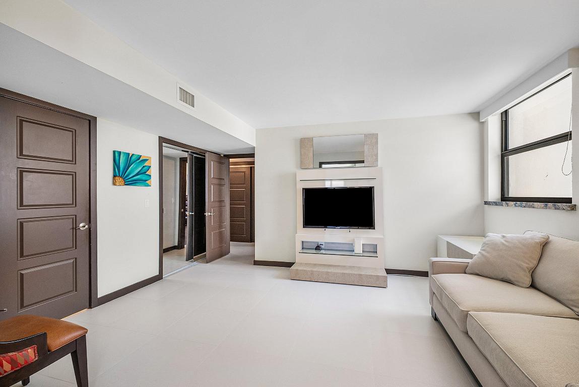 BAYVIEW OF POMPANO - Residential