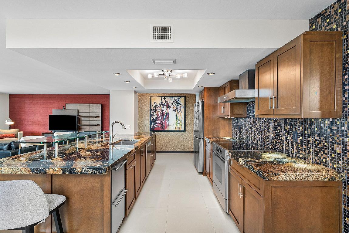 BAYVIEW OF POMPANO - Residential