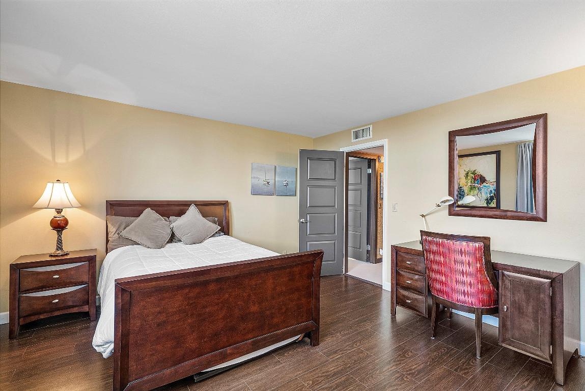 BAYVIEW OF POMPANO - Residential