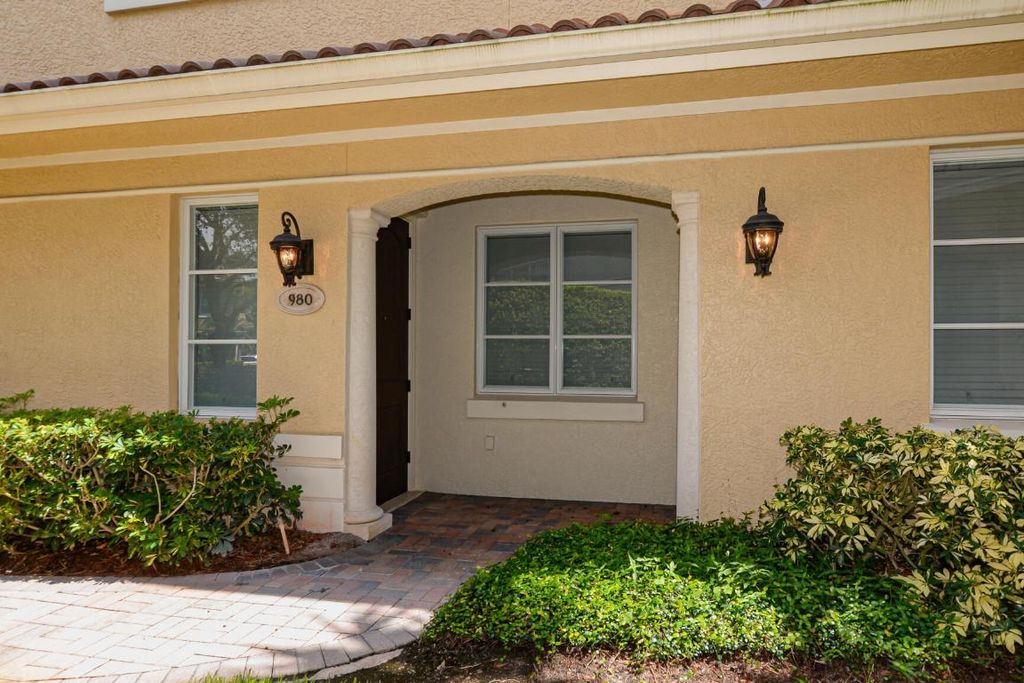 Photo of 980 SE Willoughby Trace, Stuart, FL 34997 (MLS # R10974998)