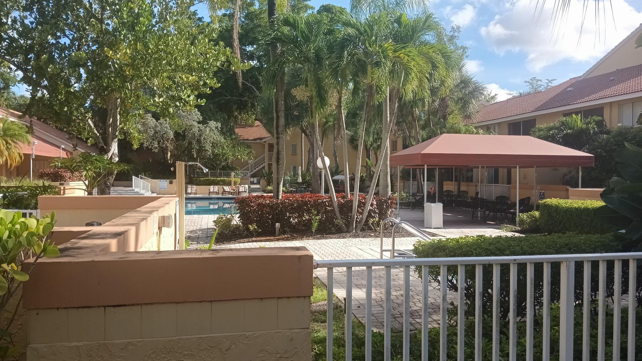 Napoli Gardens - Residential