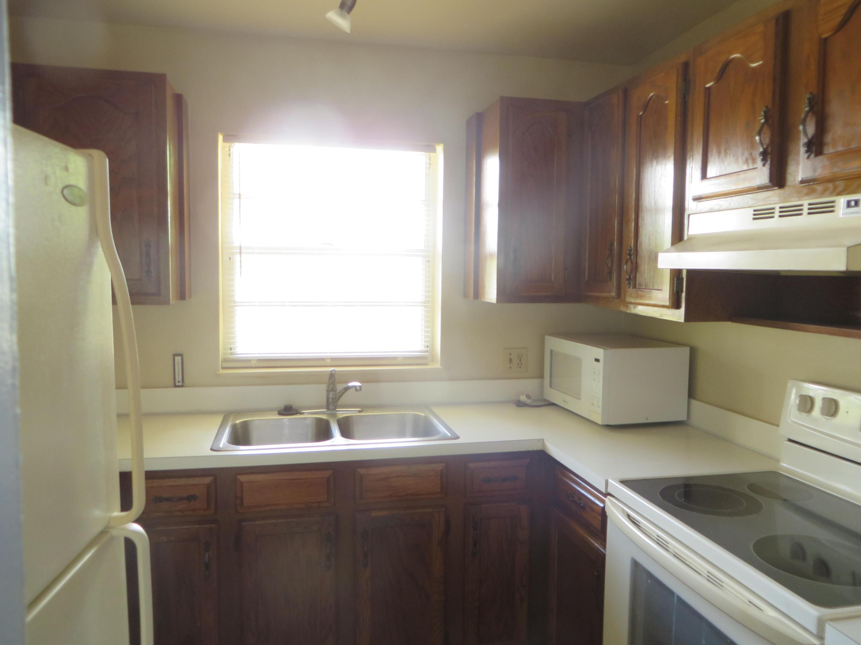 37 Vista Gardens Trail 201