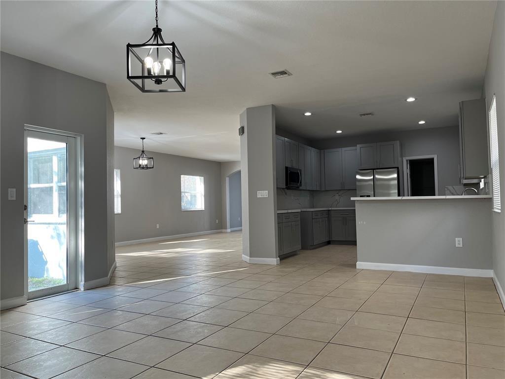 BALI AT OASIS - Residential Lease