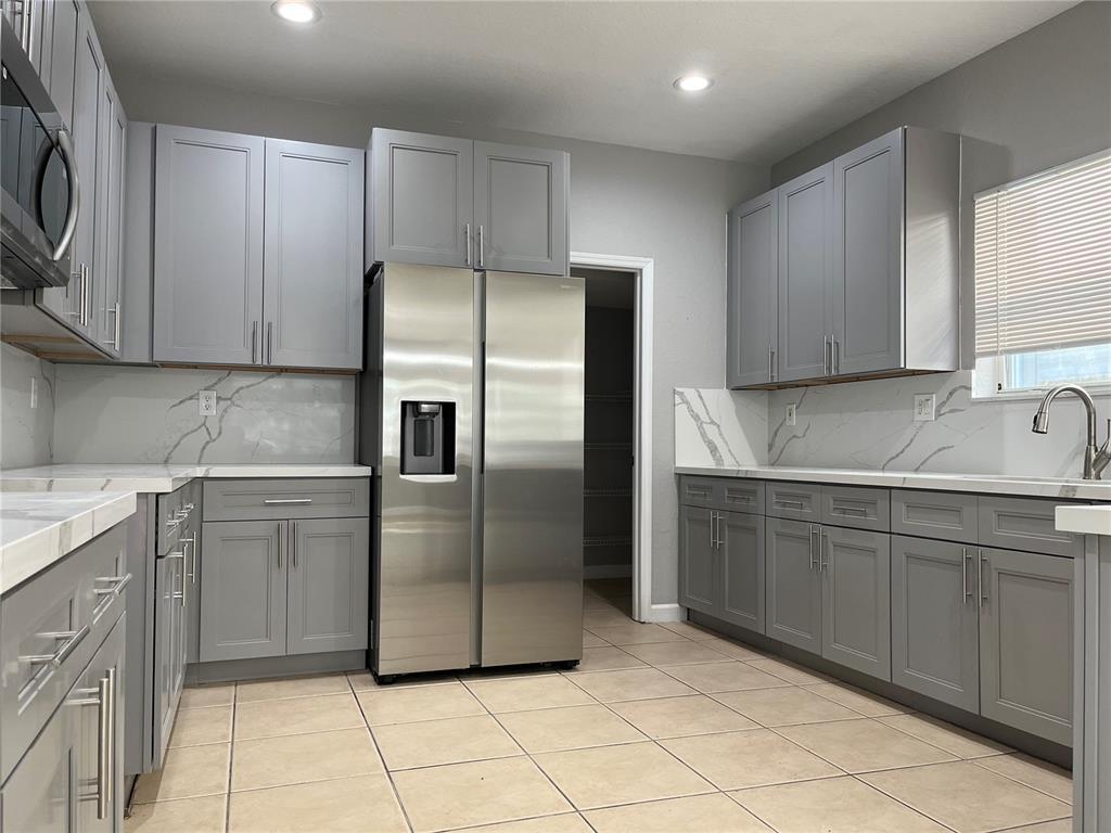 BALI AT OASIS - Residential Lease