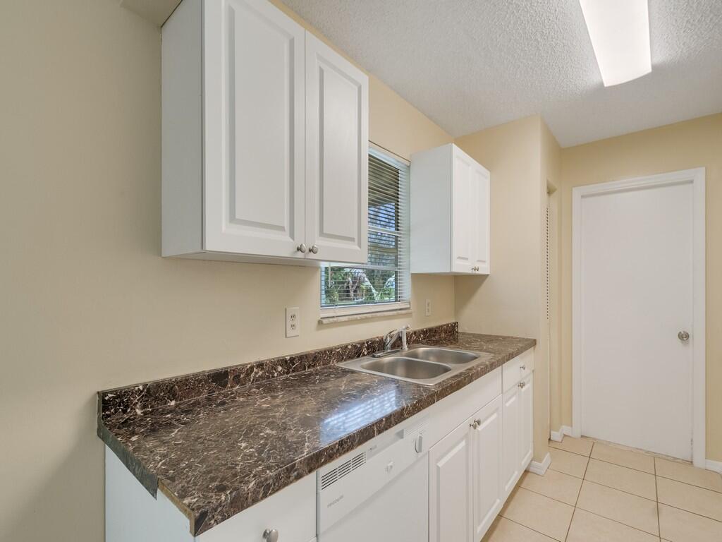 205 SW Voltair Terrace