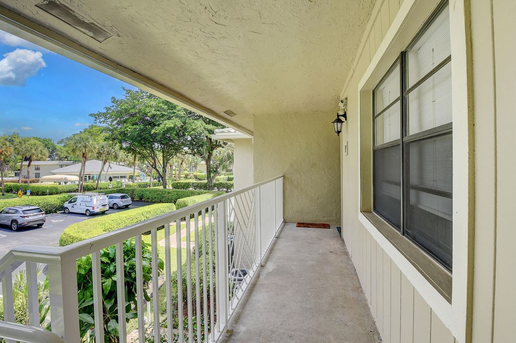 Photo of 18 Westgate Lane #18f, Boynton Beach, FL 33436 (MLS # R11009429)
