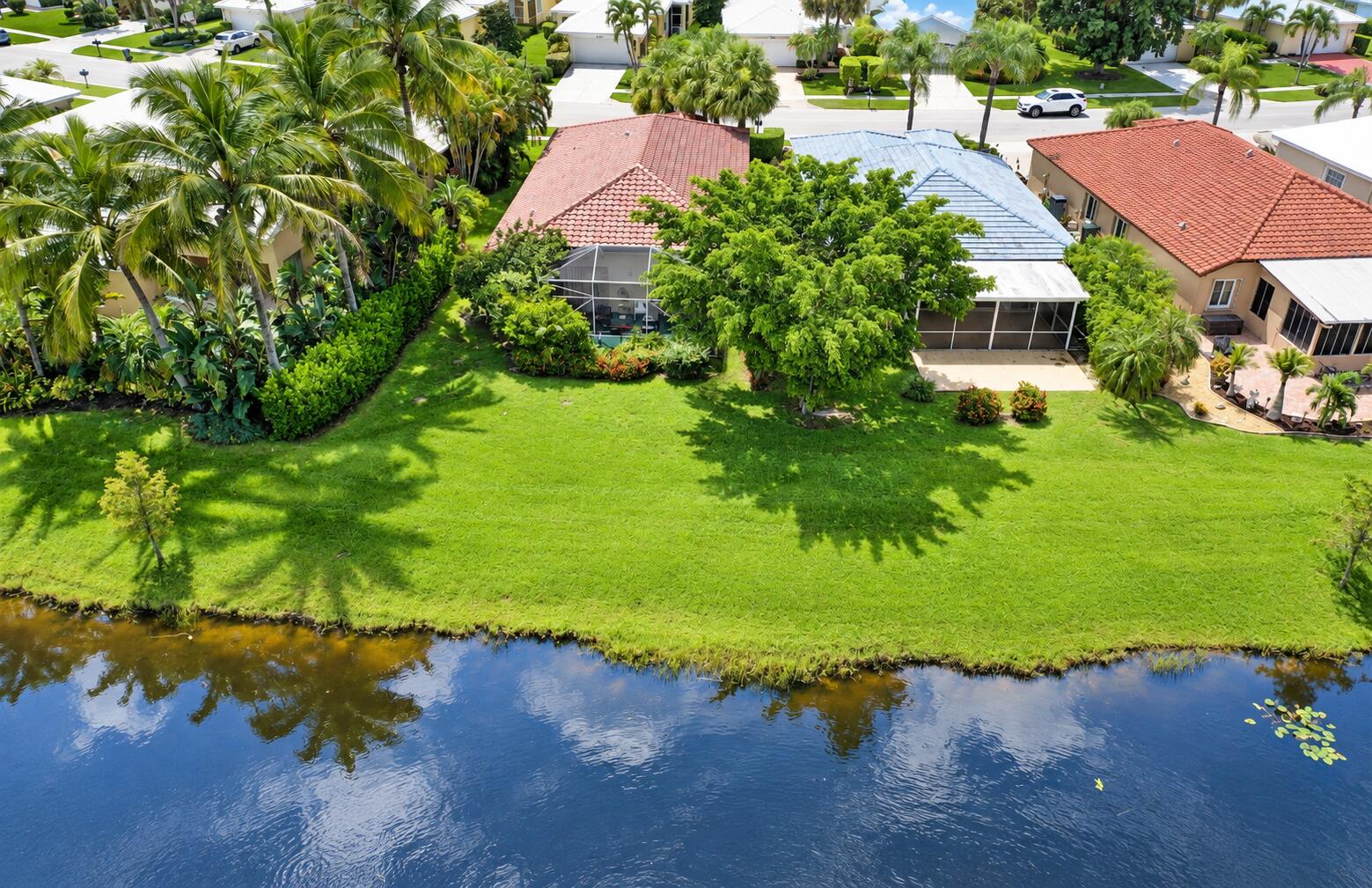Properties 2546 COUNTRY GOLF Drive