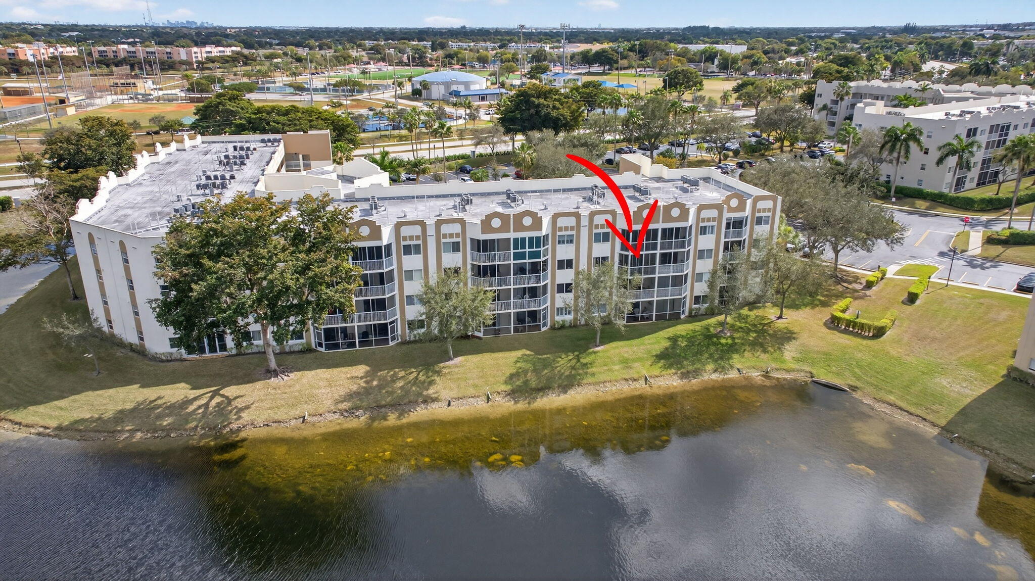 SOUTHAMPTON CONDOMINIUM - Residential