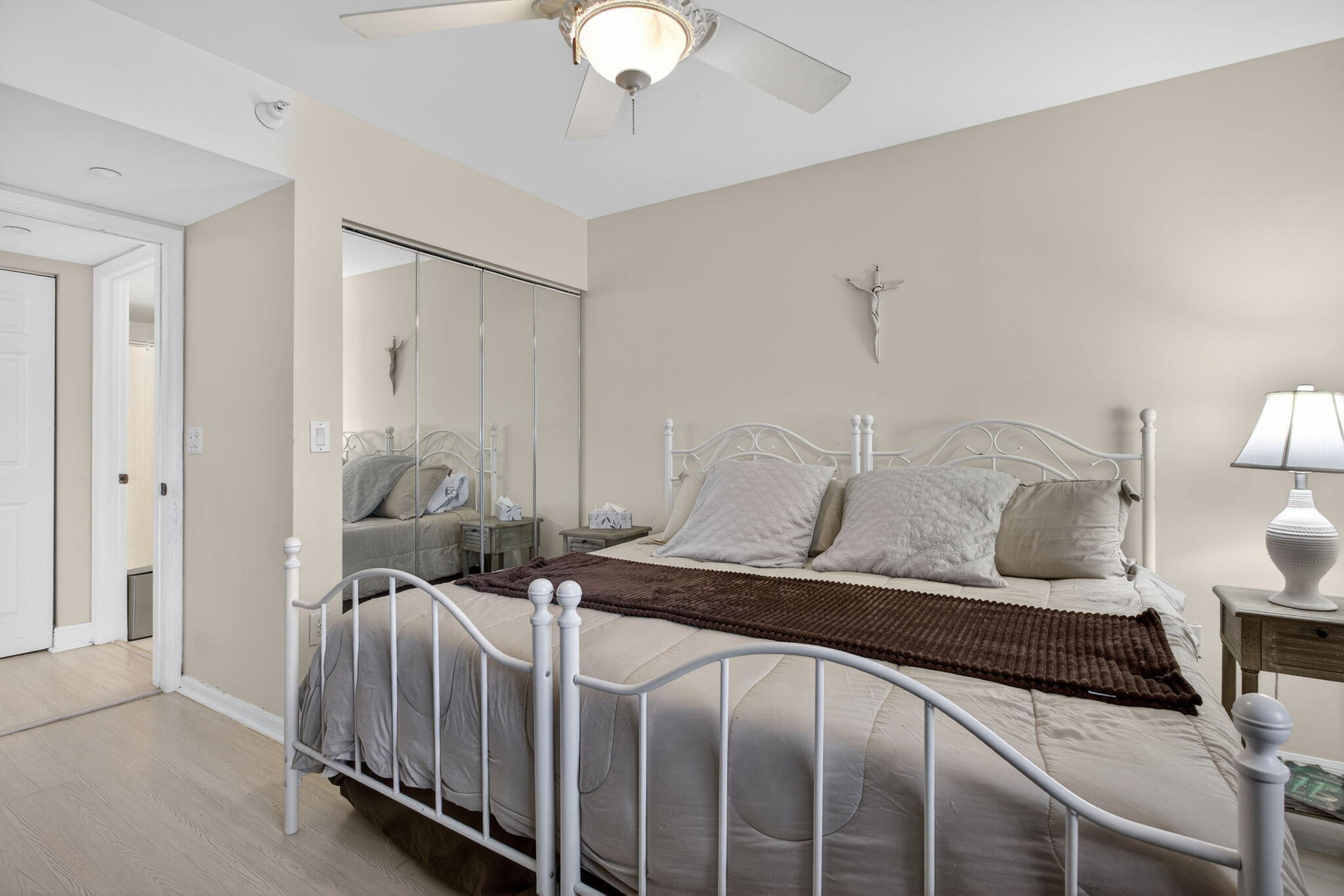 SOUTHAMPTON CONDOMINIUM - Residential