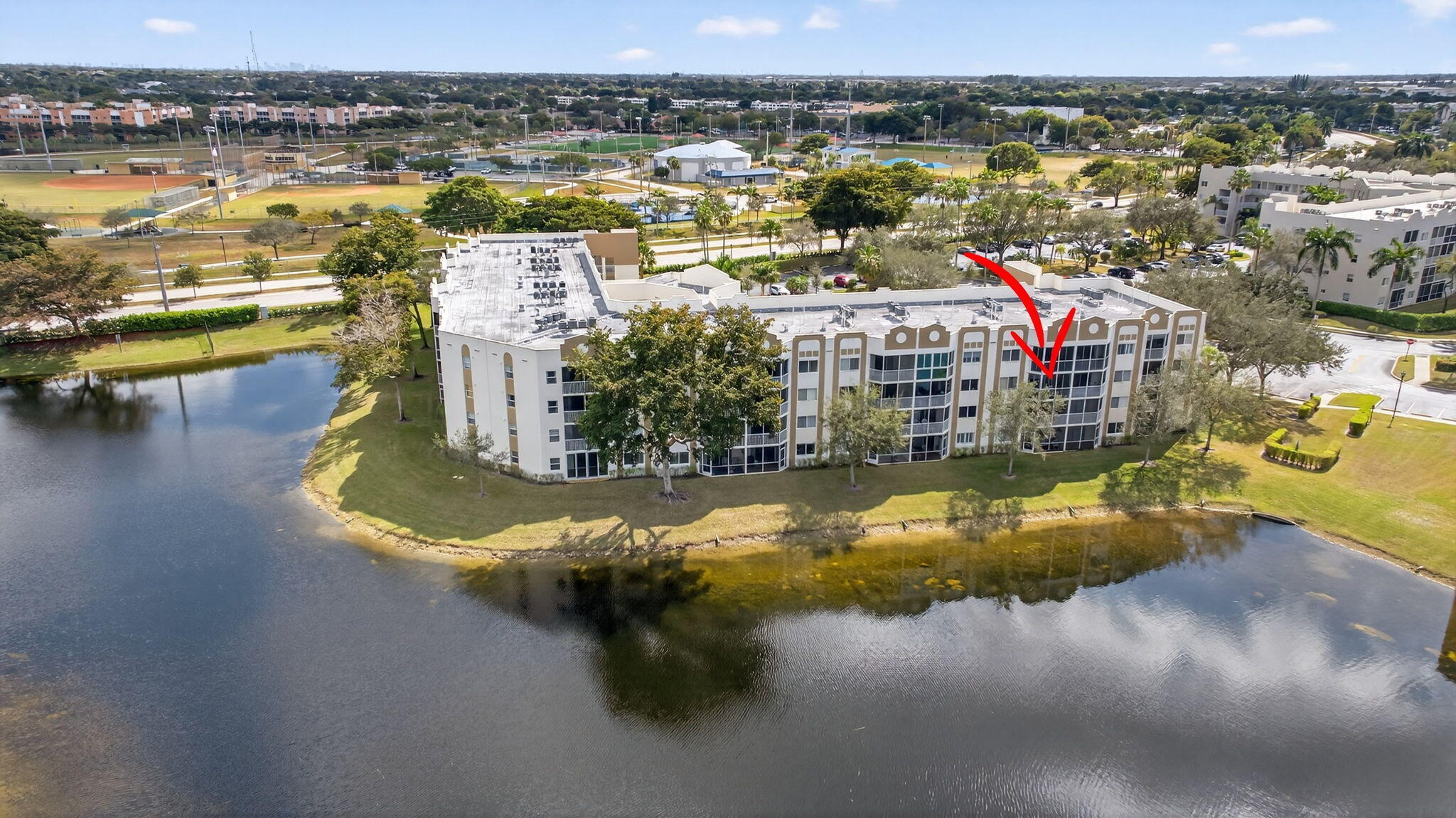 SOUTHAMPTON CONDOMINIUM - Residential