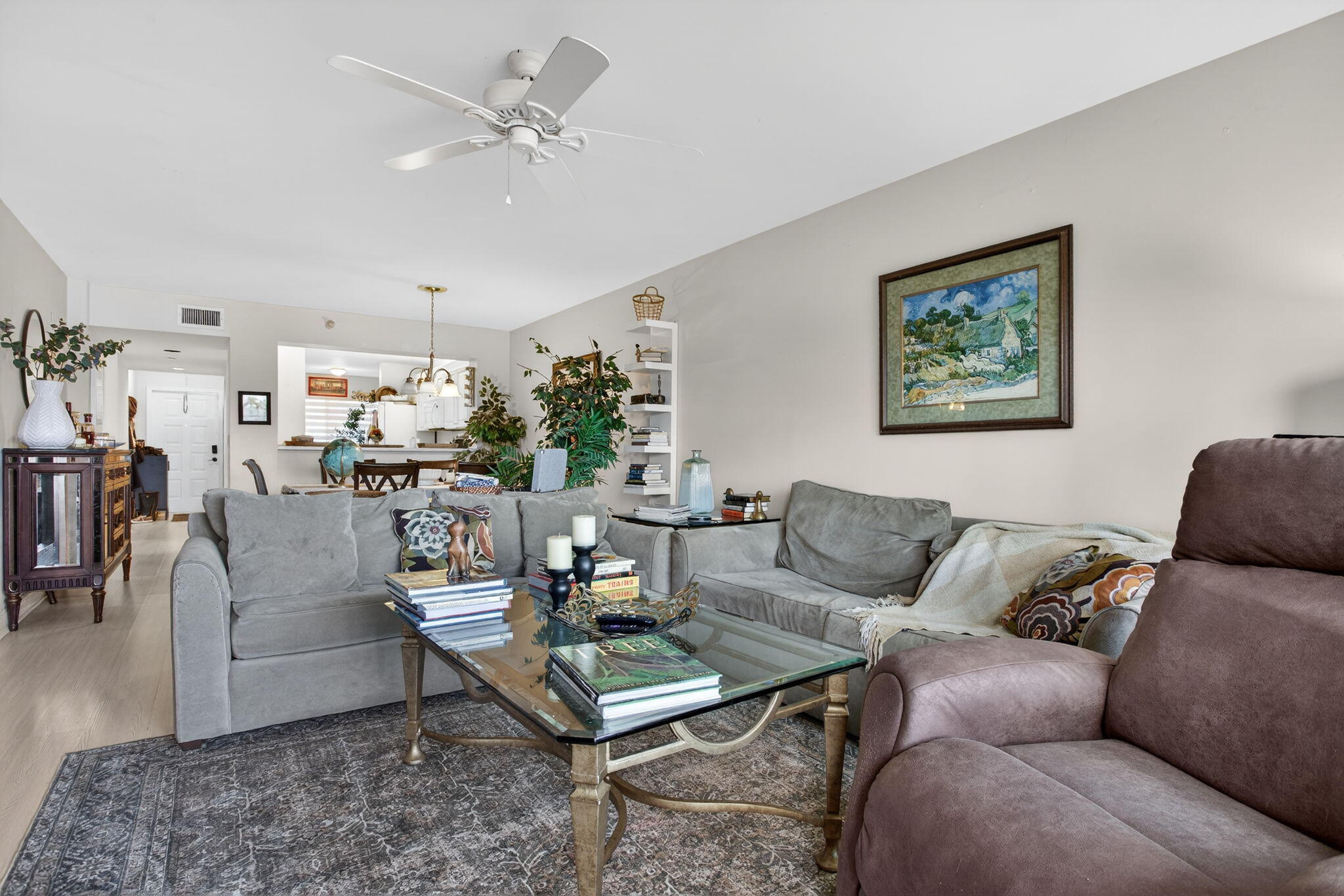 SOUTHAMPTON CONDOMINIUM - Residential