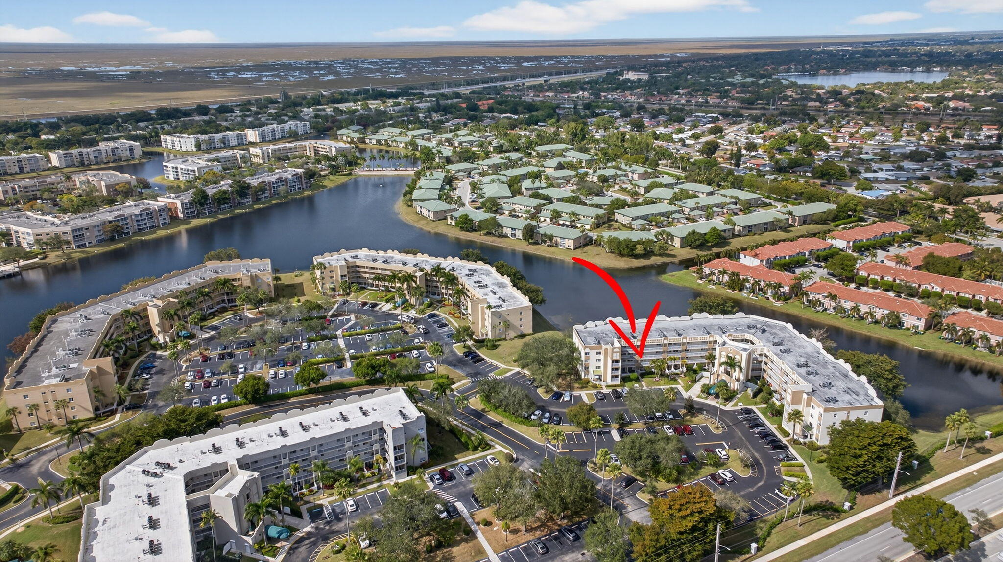 SOUTHAMPTON CONDOMINIUM - Residential