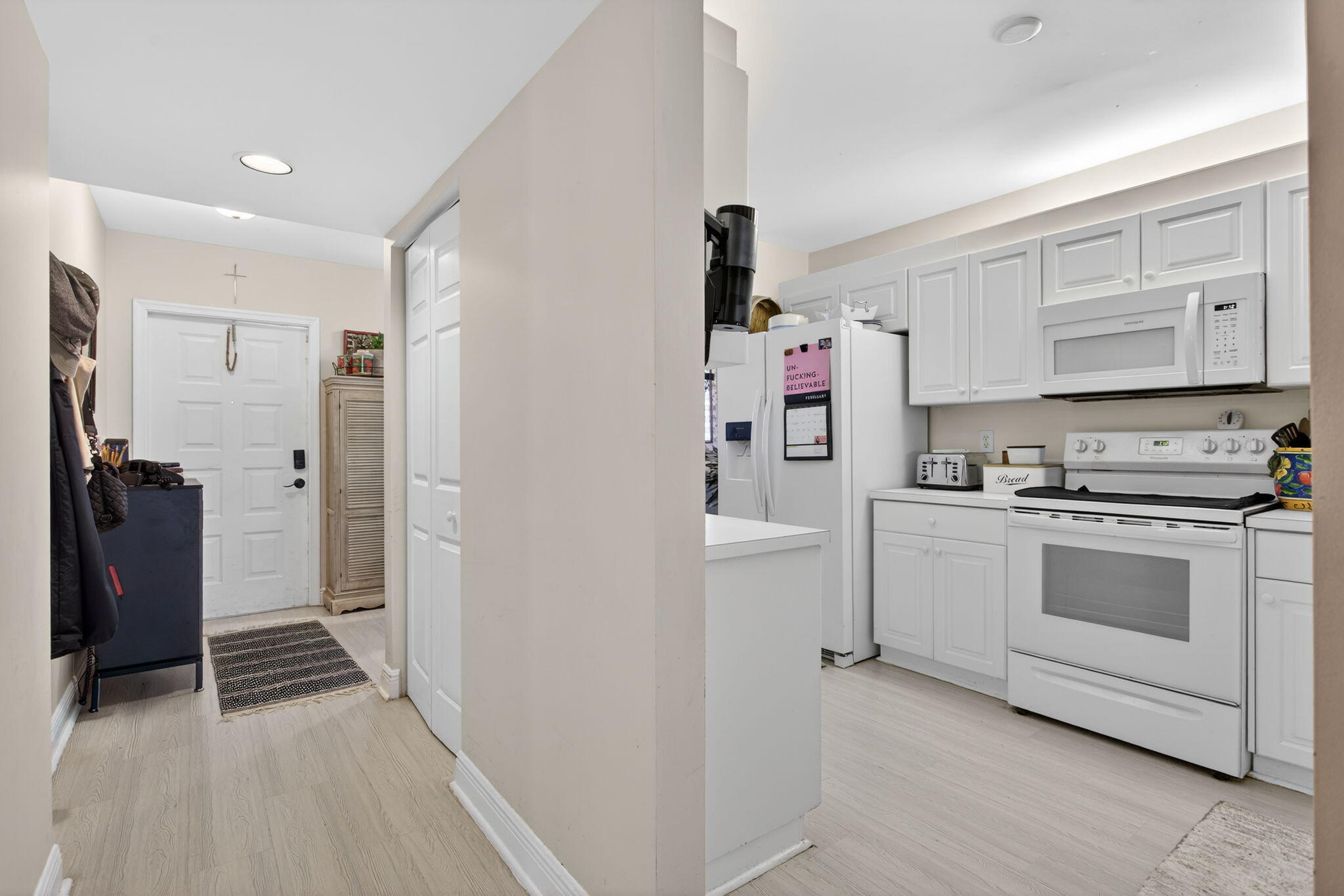 SOUTHAMPTON CONDOMINIUM - Residential