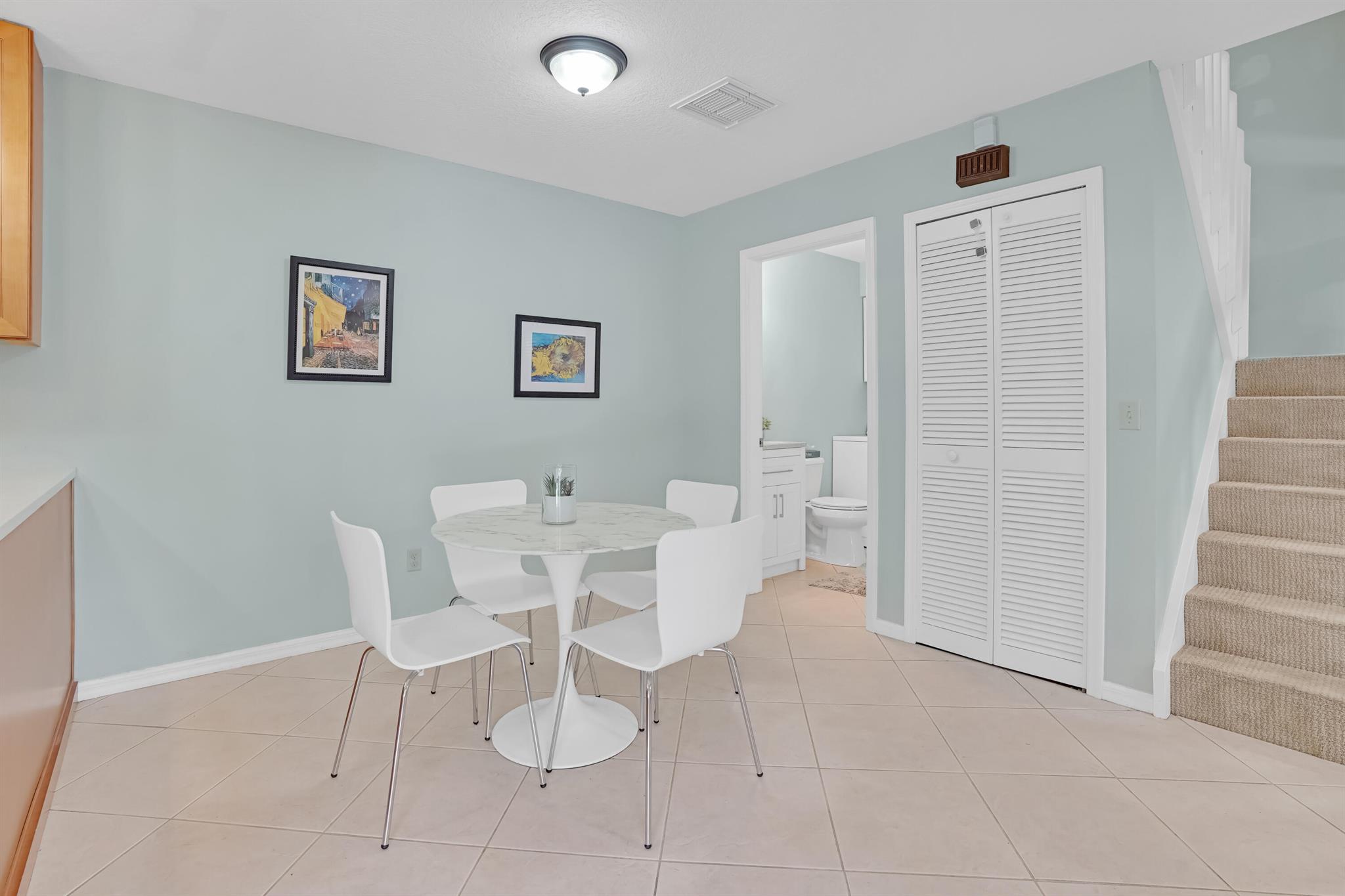 CAMELOT GARDENS PHASES 1 - Residential Lease