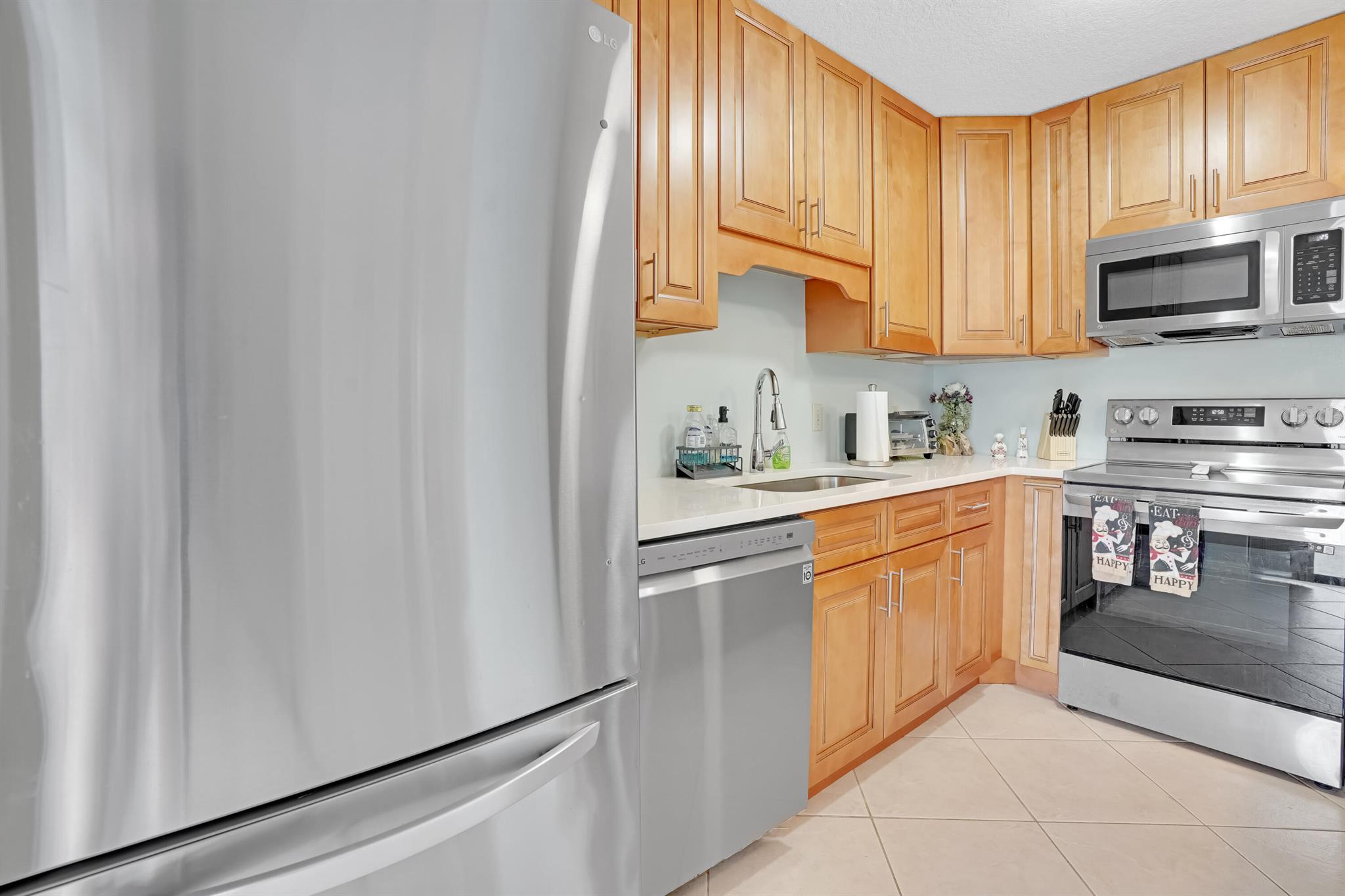 CAMELOT GARDENS PHASES 1 - Residential Lease