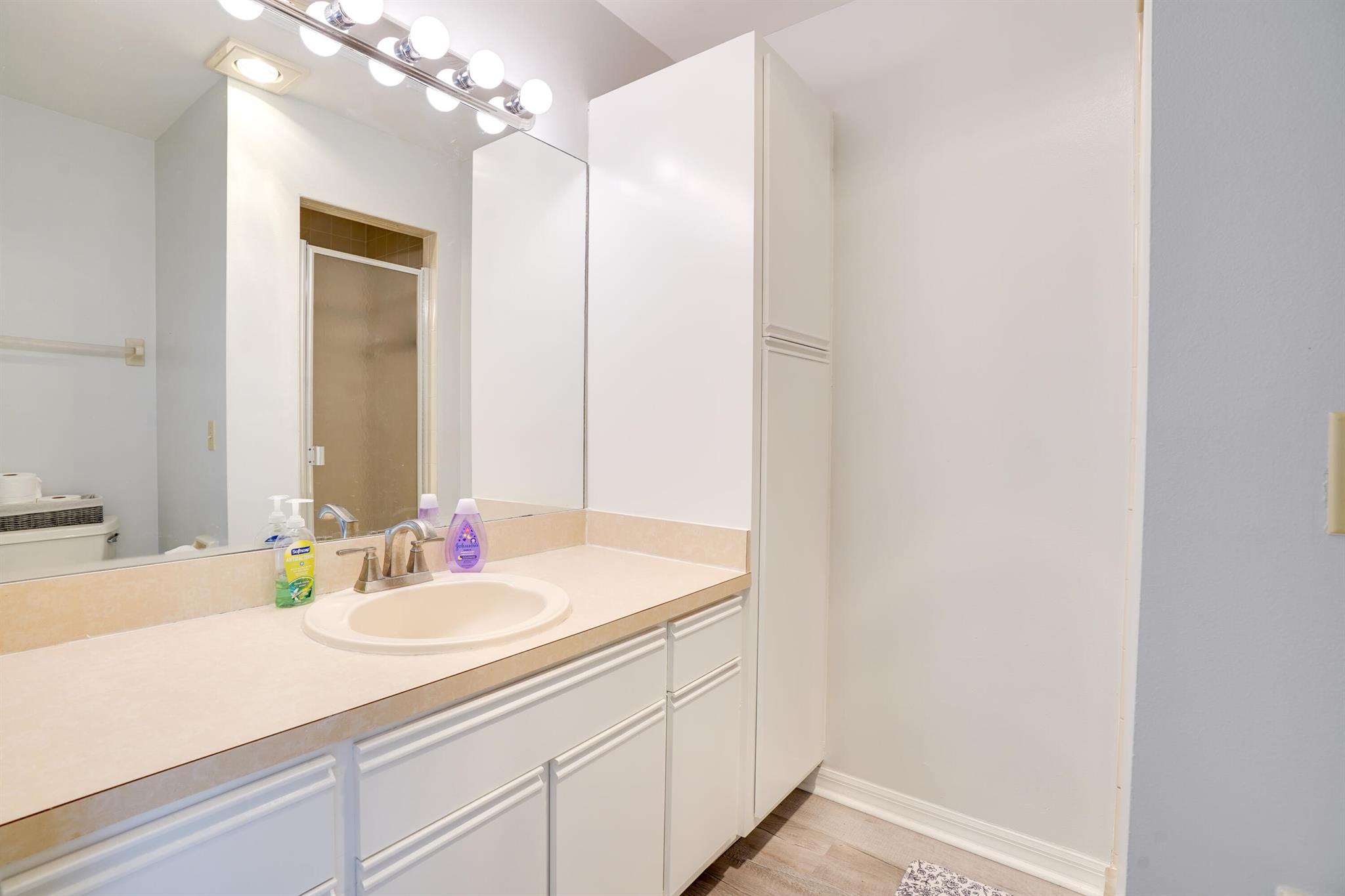 CAMELOT GARDENS PHASES 1 - Residential Lease
