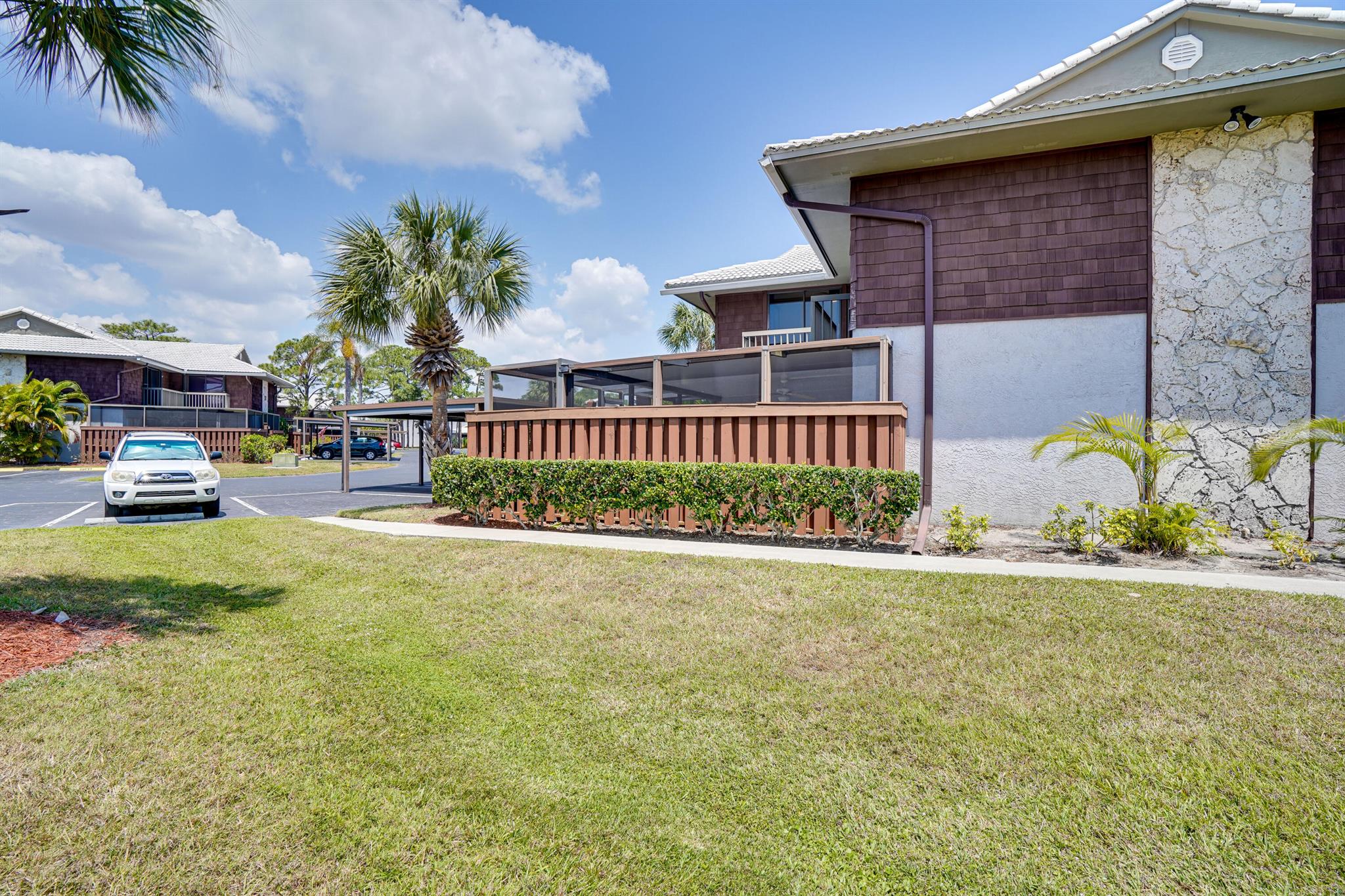 CAMELOT GARDENS PHASES 1 - Residential Lease