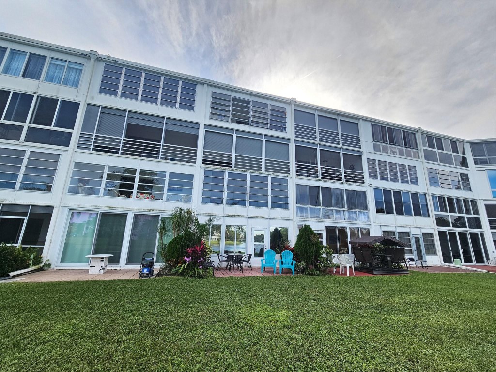 CENTURY VILLAGE - Residential