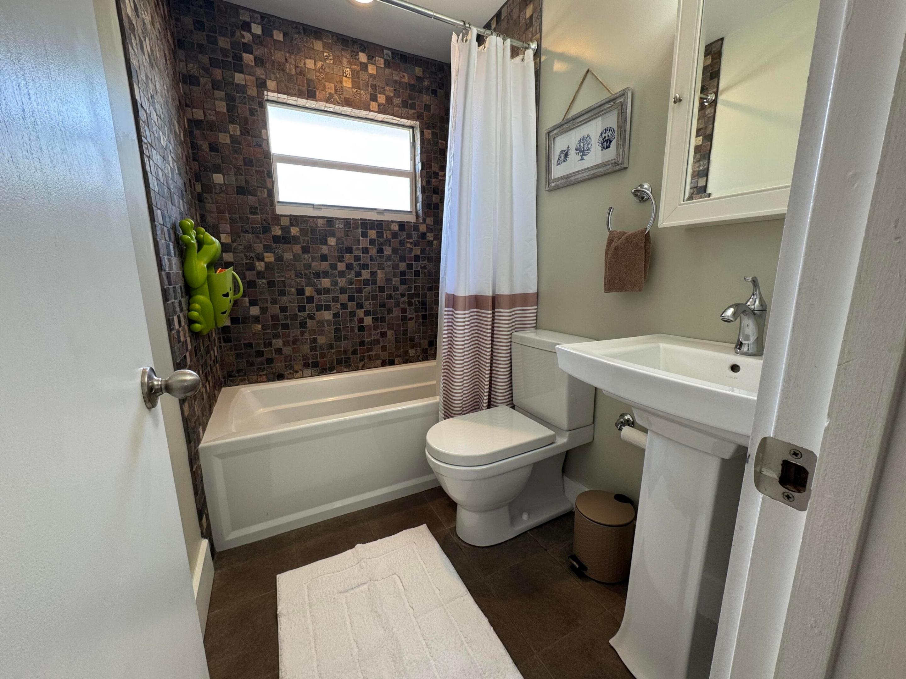 JUPITER IN THE PINES SEC B - Residential