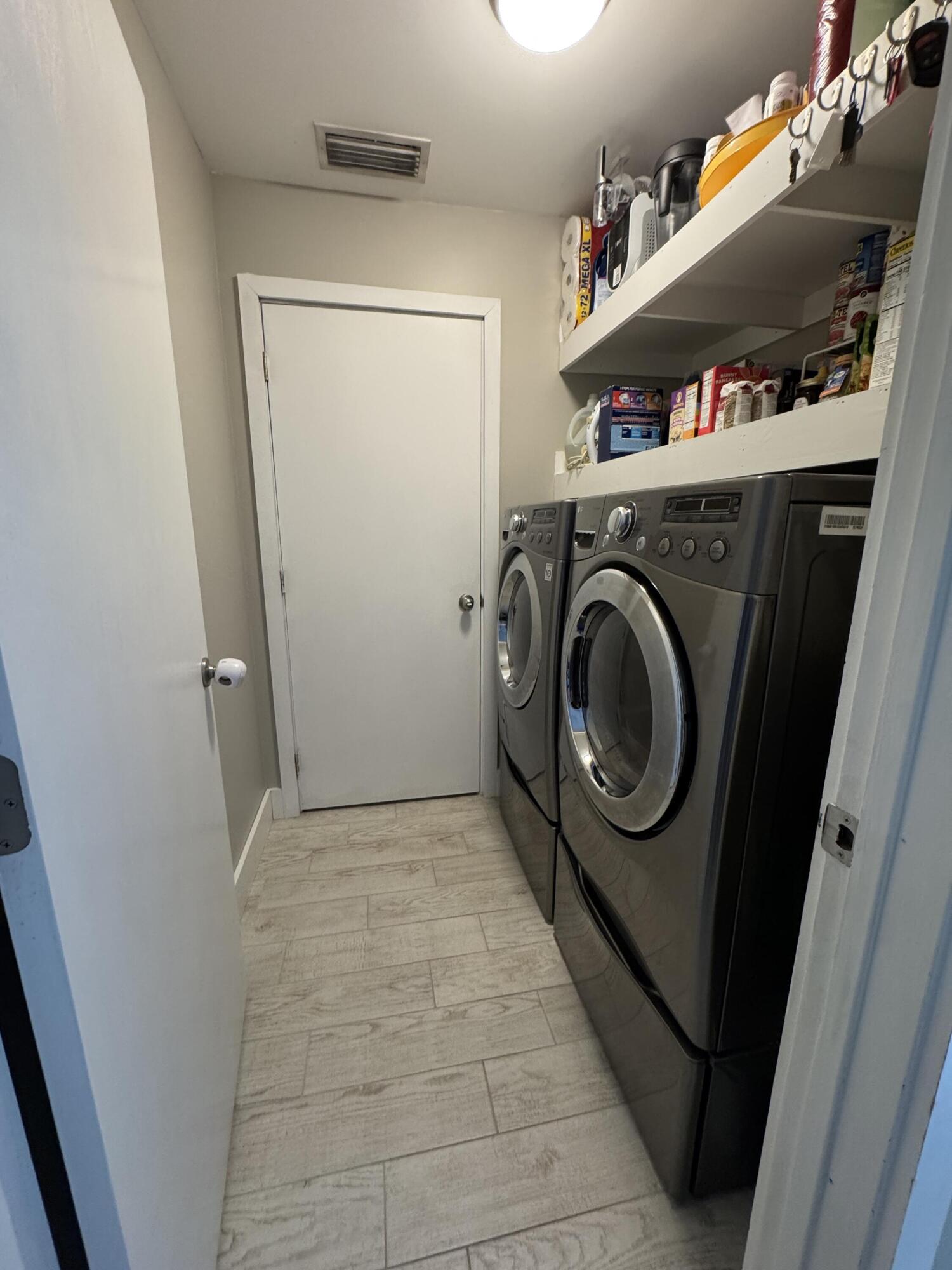 JUPITER IN THE PINES SEC B - Residential