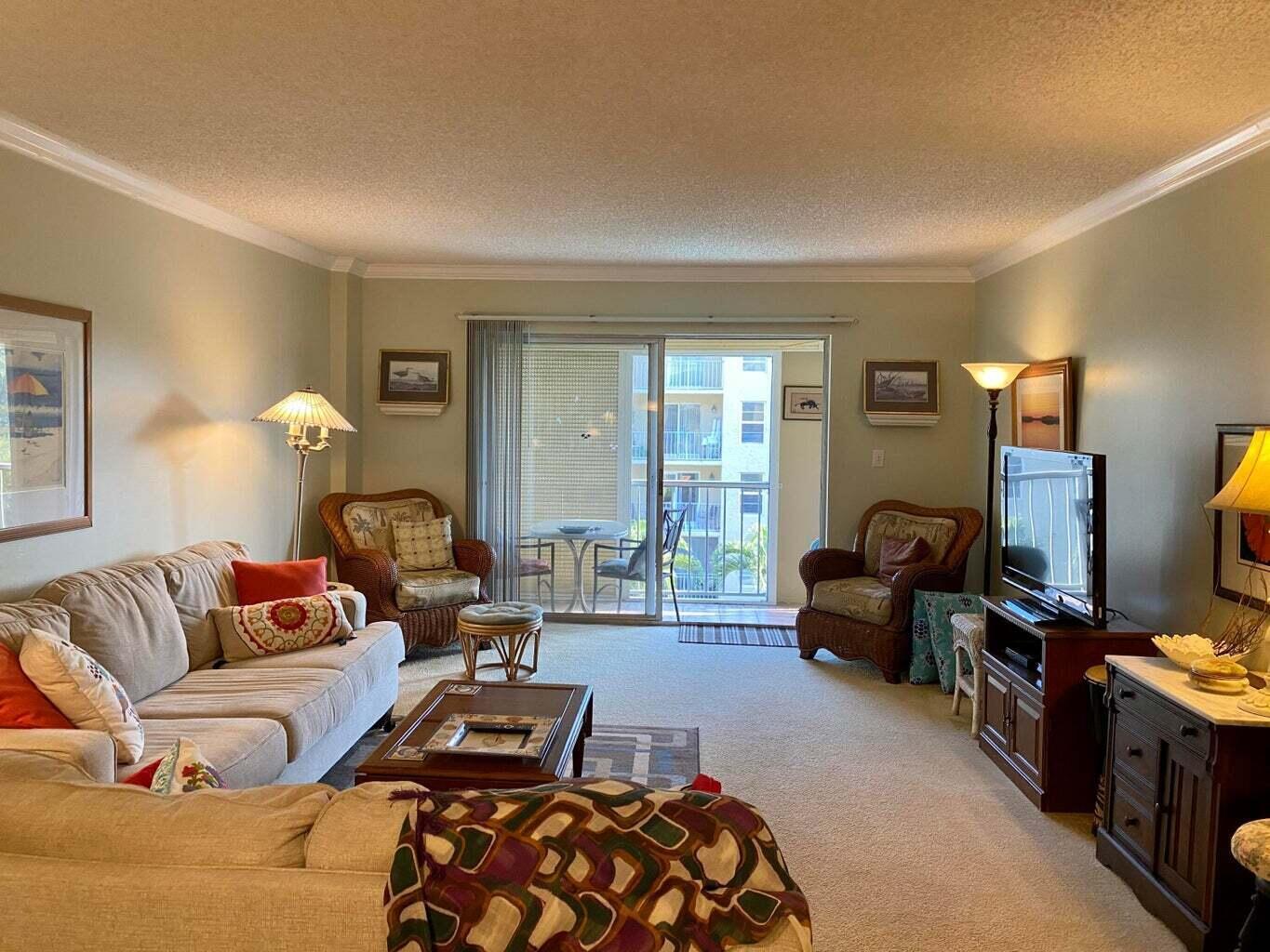 TIERRA DEL MAR - Residential Lease