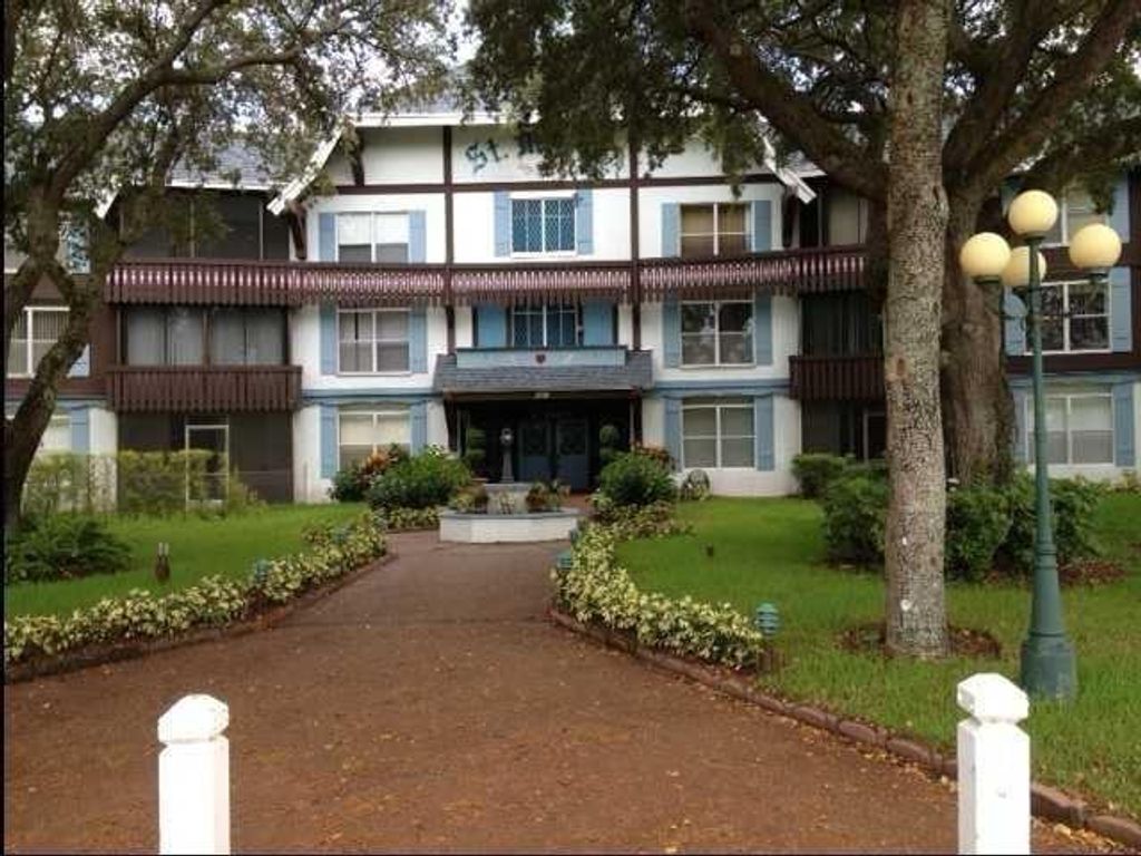 Photo of 3710 Inverrary Drive #1B, Lauderhill, FL 33319 (MLS # F10441123)