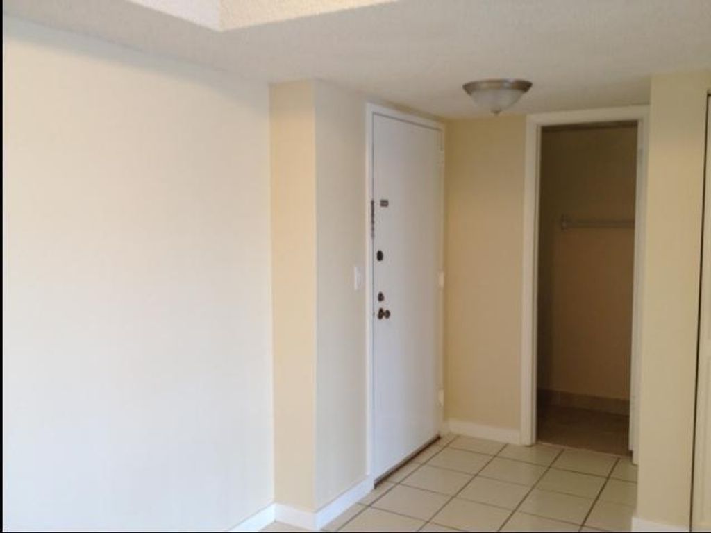 Photo of 3710 Inverrary Drive #1B, Lauderhill, FL 33319 (MLS # F10441123)