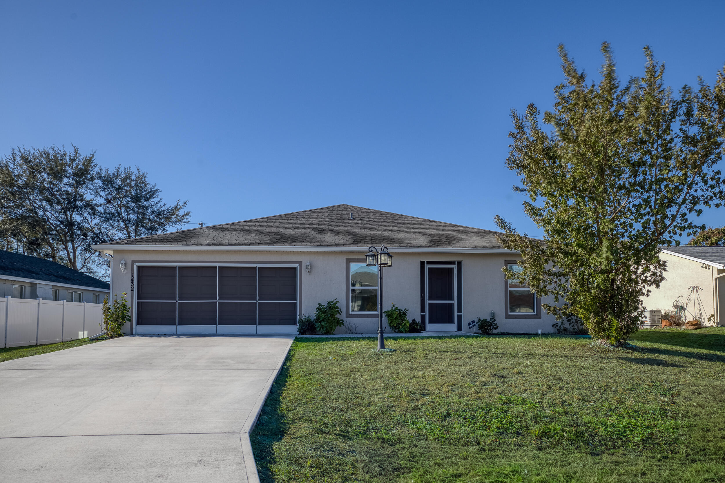 1432 SW Leisure Lane