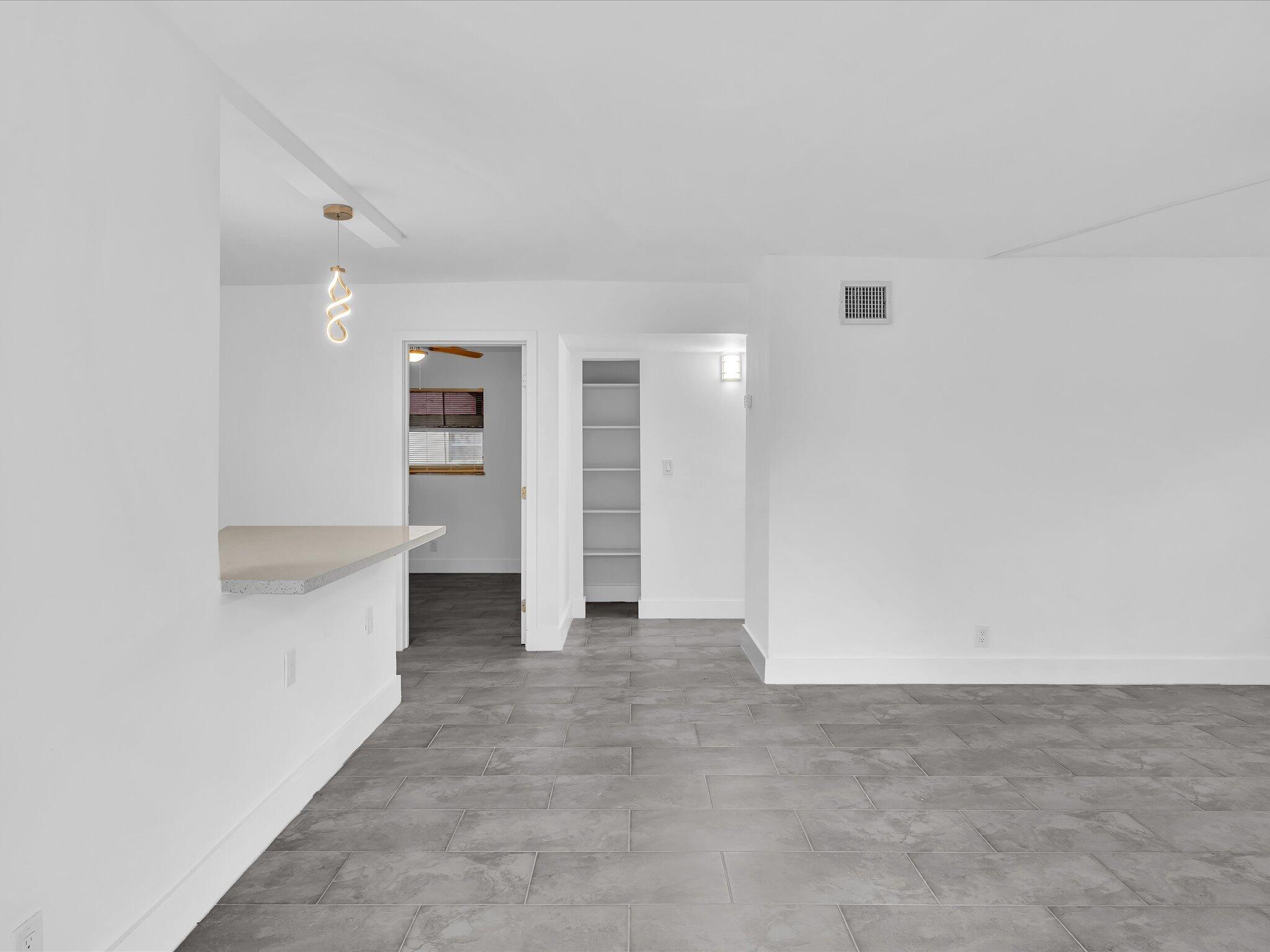 GLENECHO CONDO - Residential