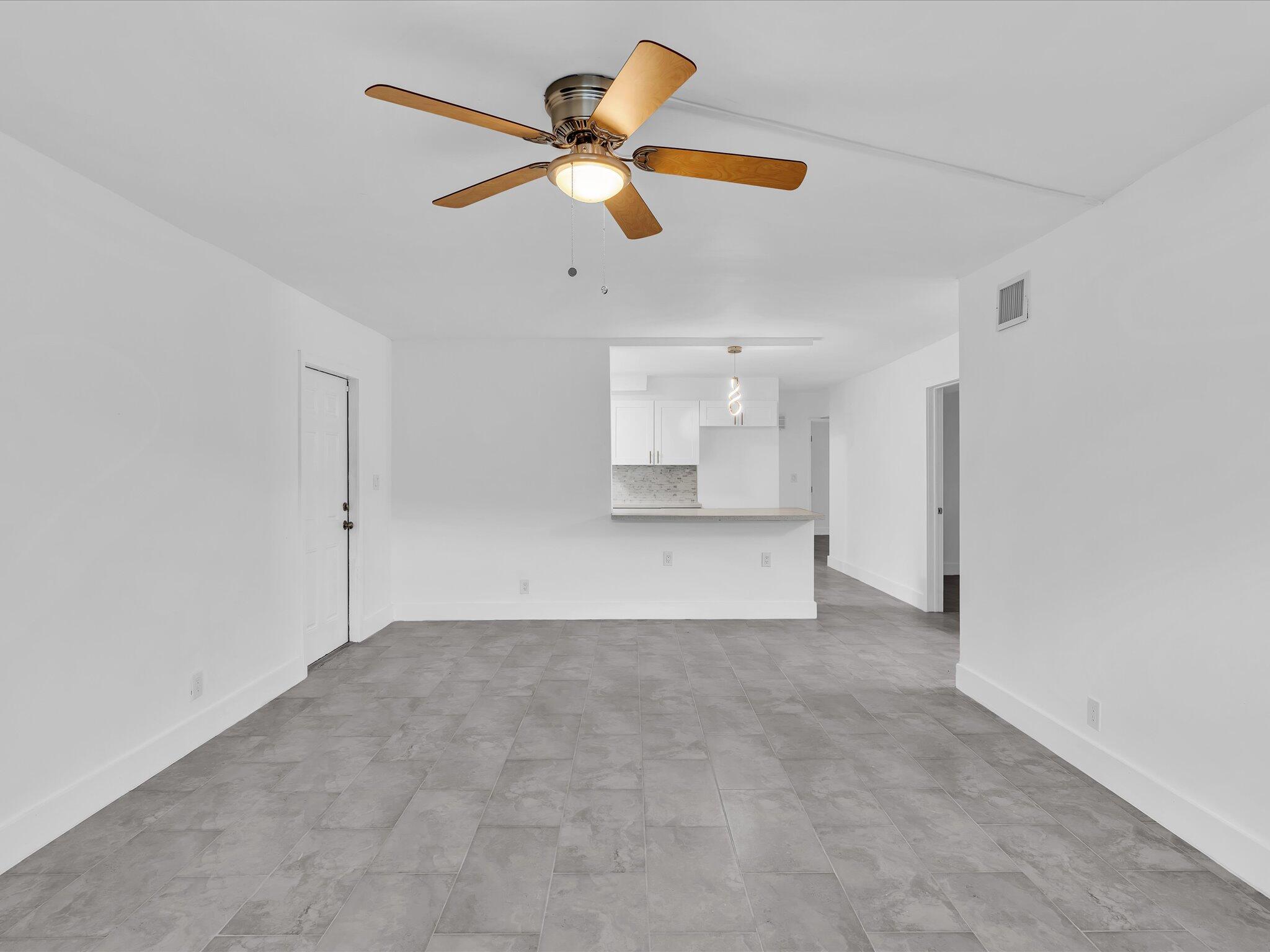 GLENECHO CONDO - Residential