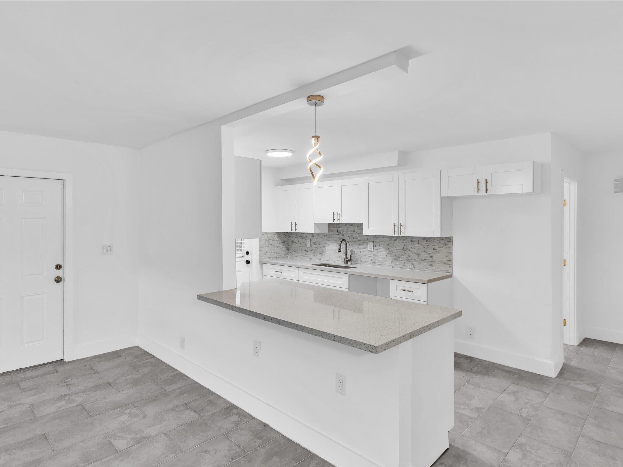 GLENECHO CONDO - Residential