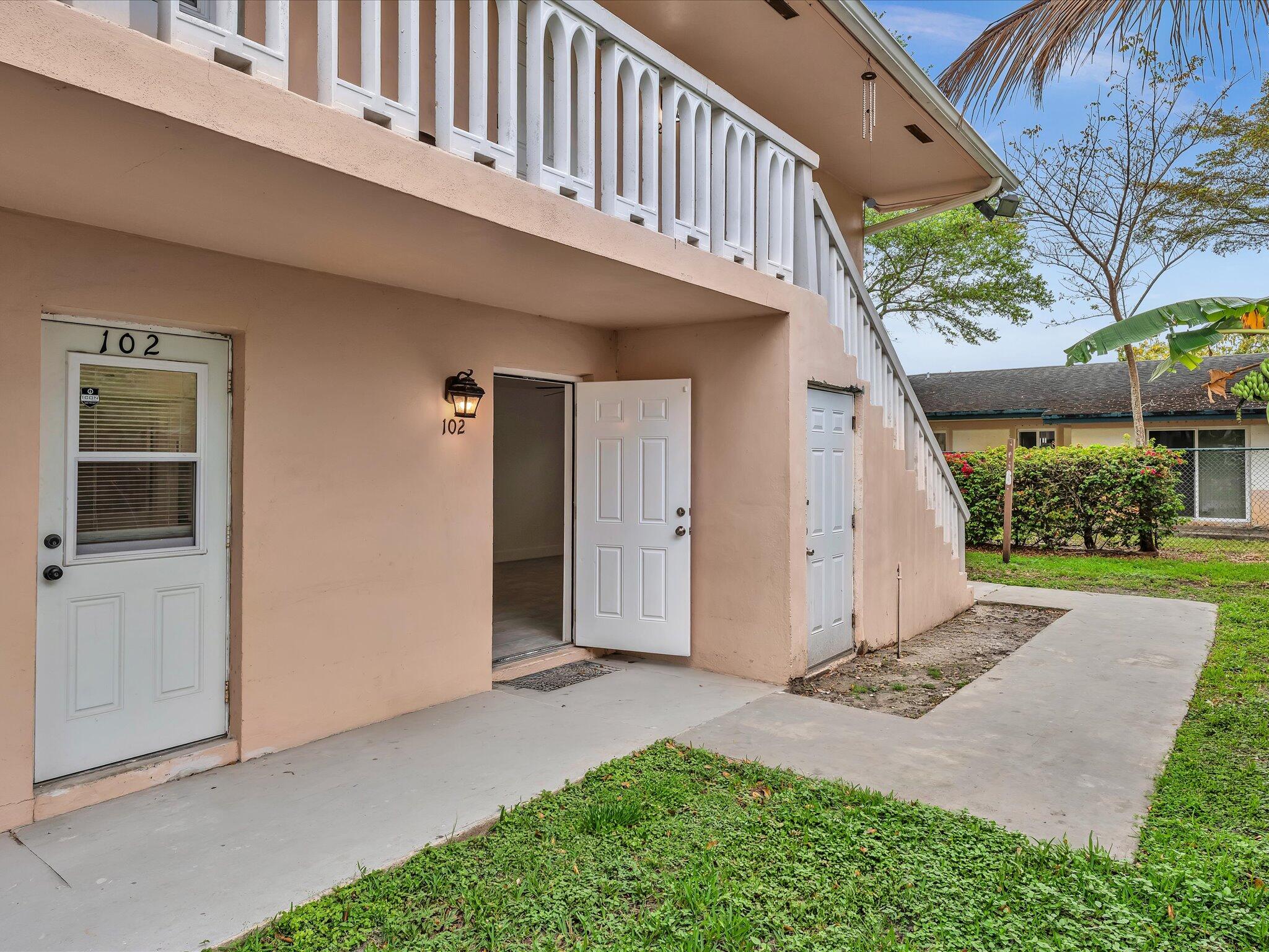 GLENECHO CONDO - Residential