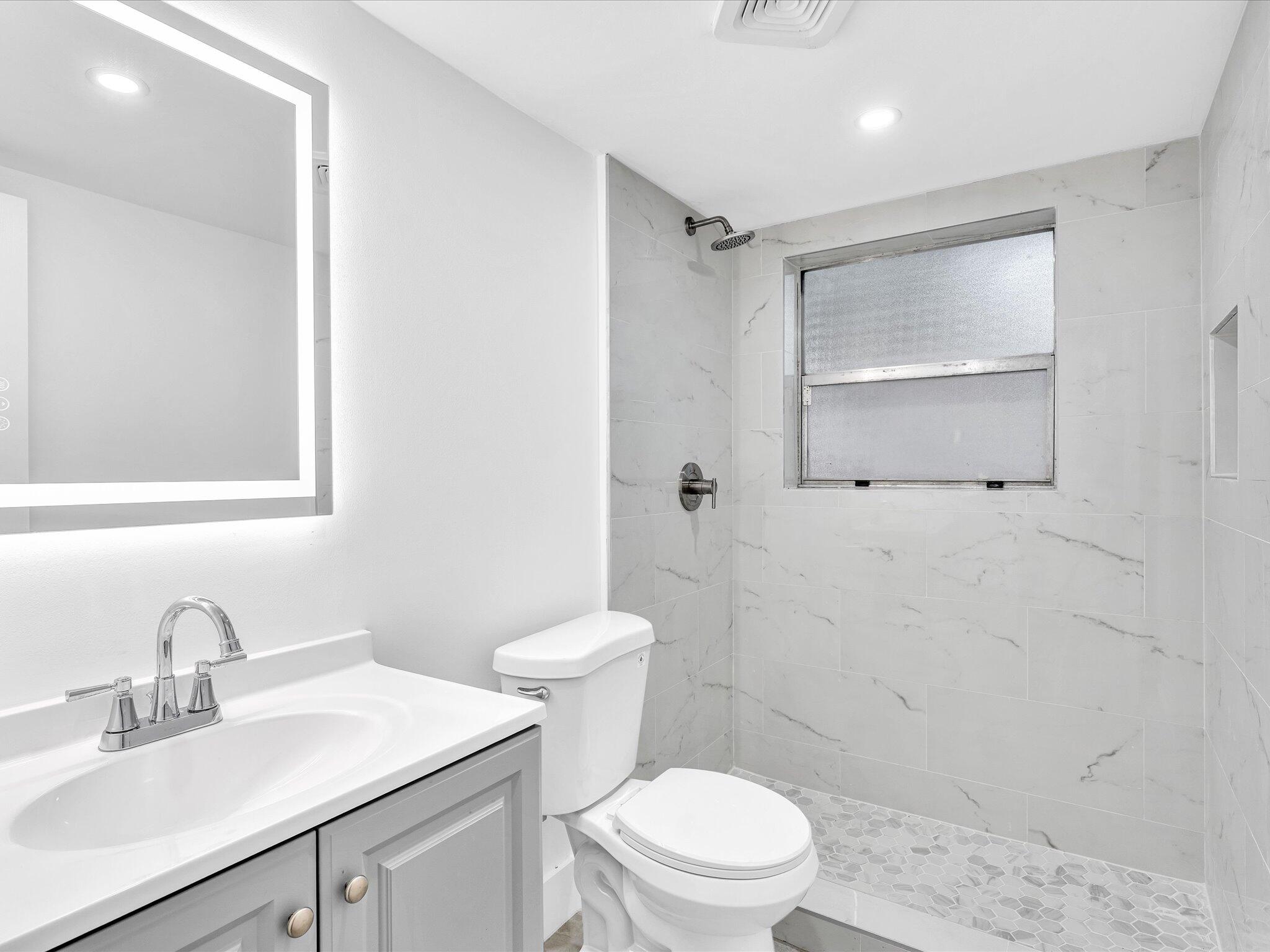 GLENECHO CONDO - Residential