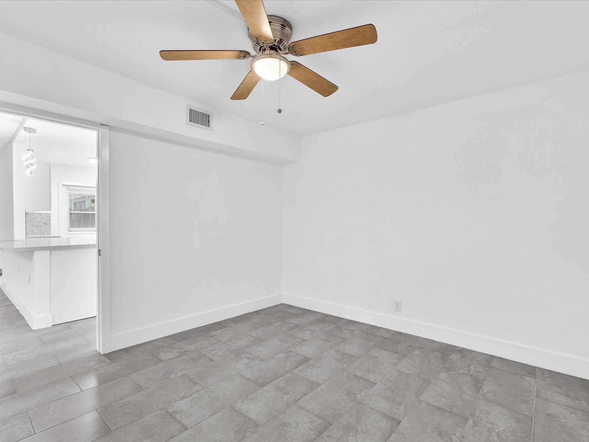 GLENECHO CONDO - Residential