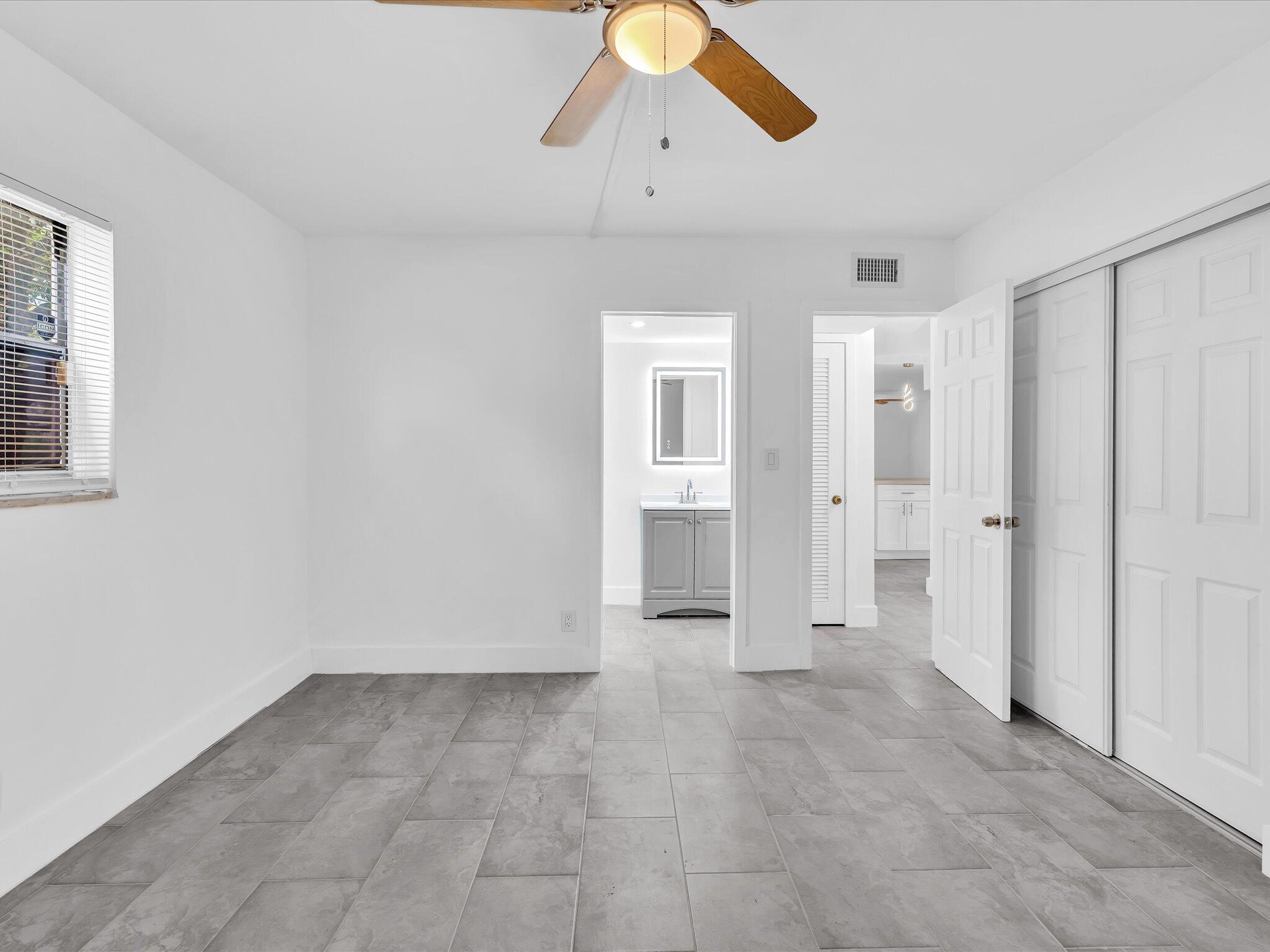 GLENECHO CONDO - Residential