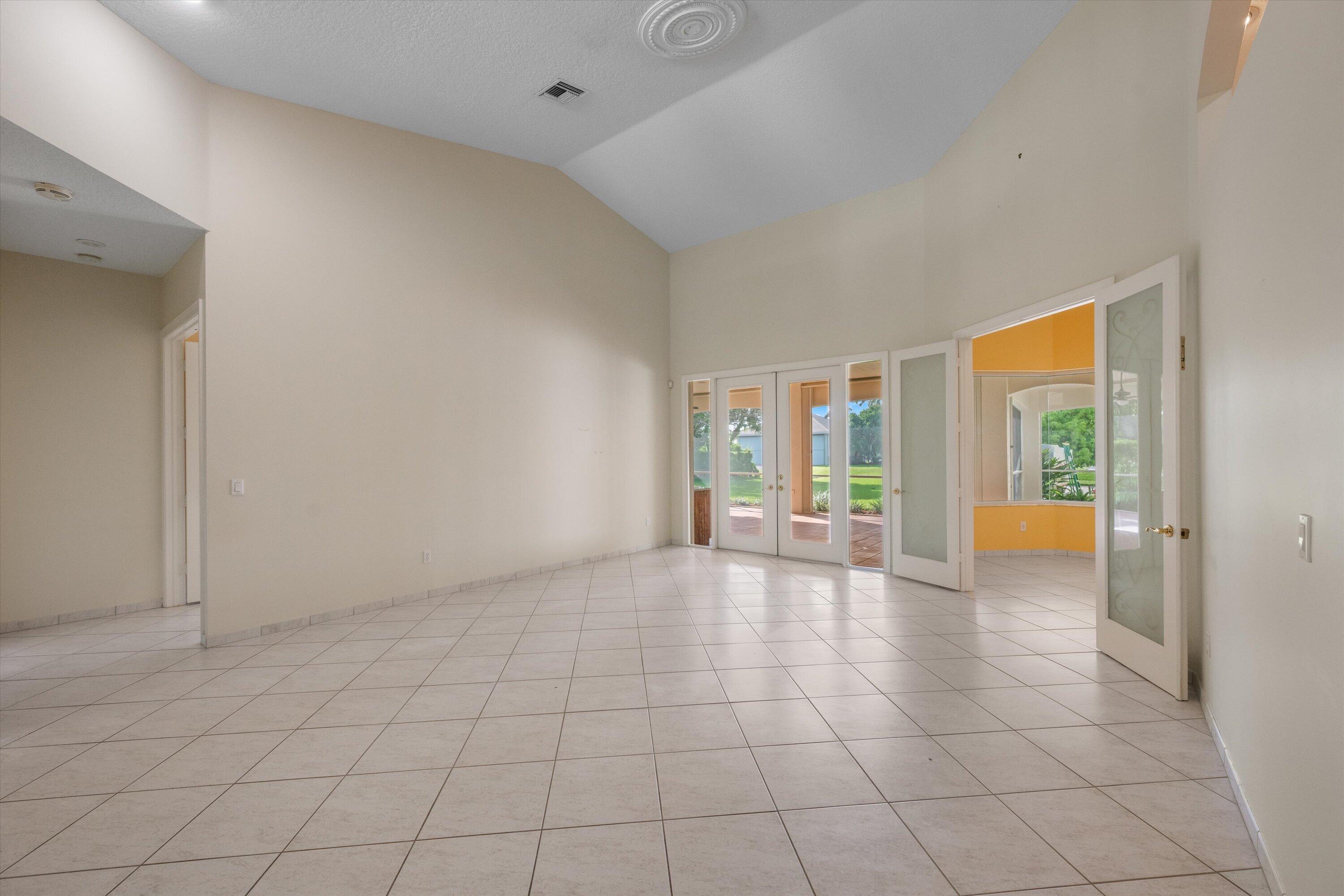 WELLINGTON AERO CLUB OF THE LANDINGS AT WELLINGTON - Residential