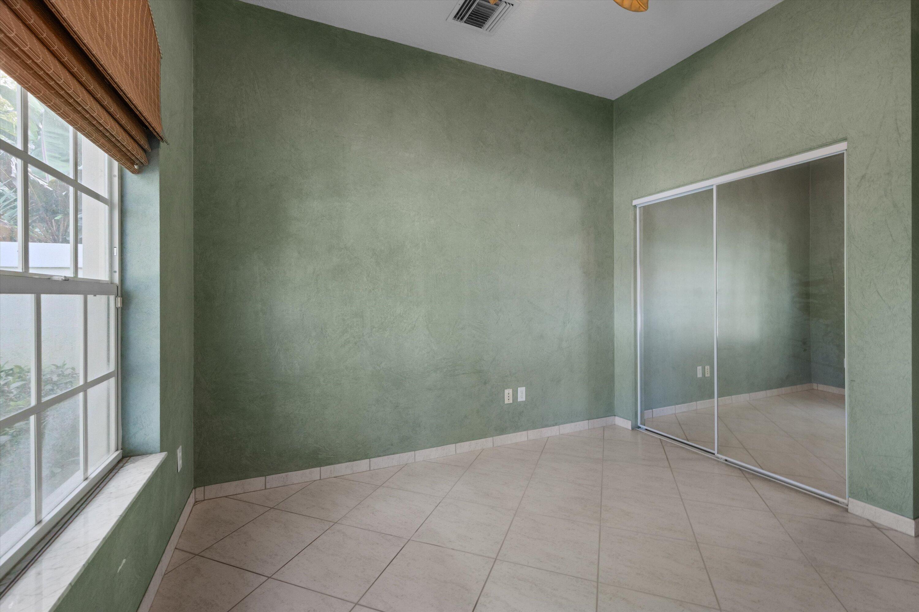 WELLINGTON AERO CLUB OF THE LANDINGS AT WELLINGTON - Residential