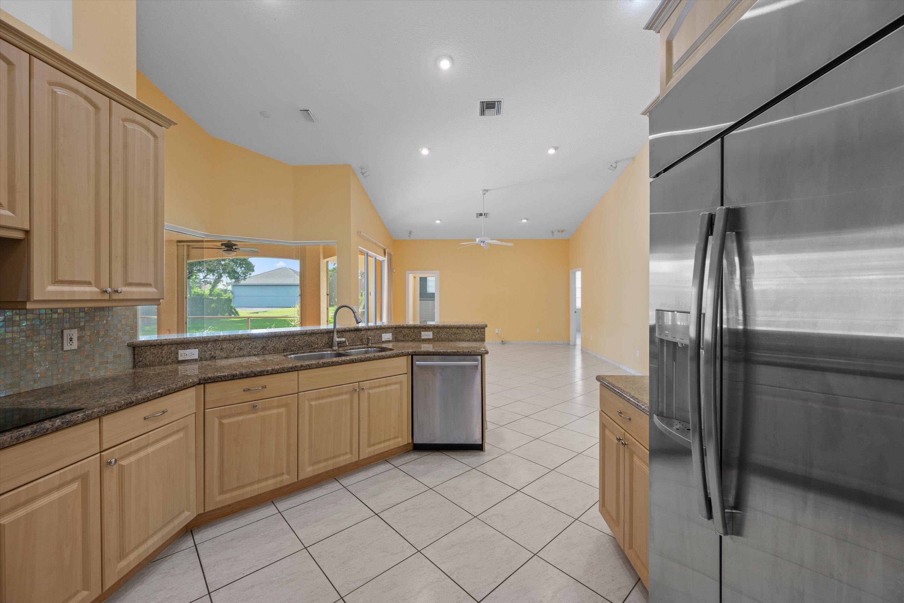 WELLINGTON AERO CLUB OF THE LANDINGS AT WELLINGTON - Residential