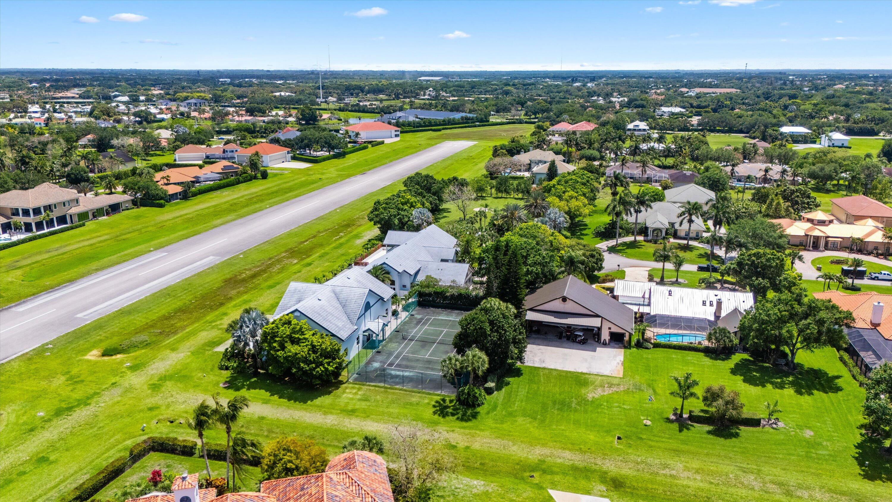 WELLINGTON AERO CLUB OF THE LANDINGS AT WELLINGTON - Residential