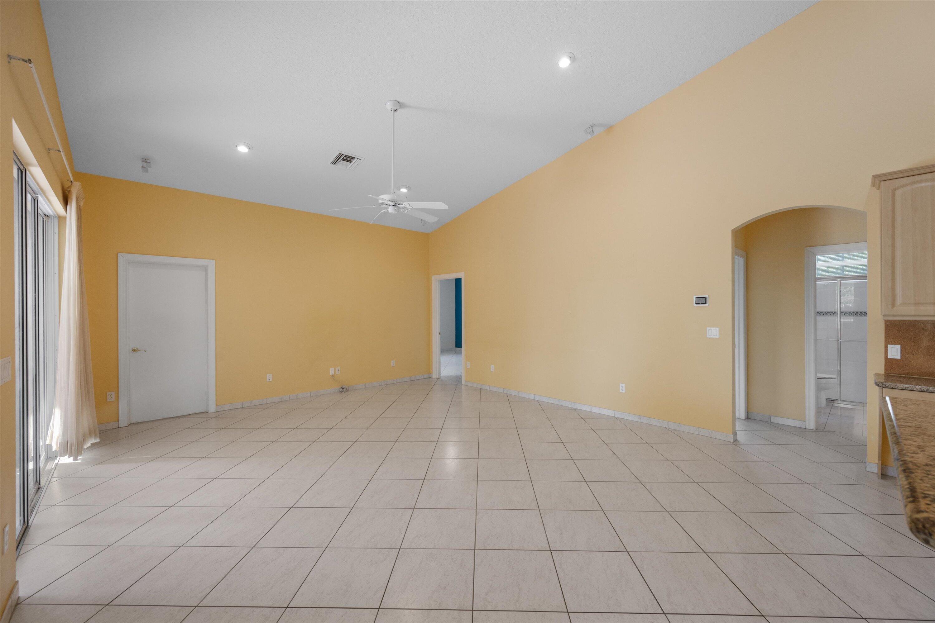 WELLINGTON AERO CLUB OF THE LANDINGS AT WELLINGTON - Residential