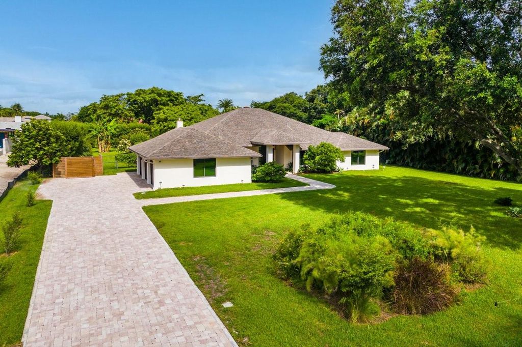 Photo of 6183 NW 74th Terrace, Parkland, FL 33067 (MLS # F10452797)
