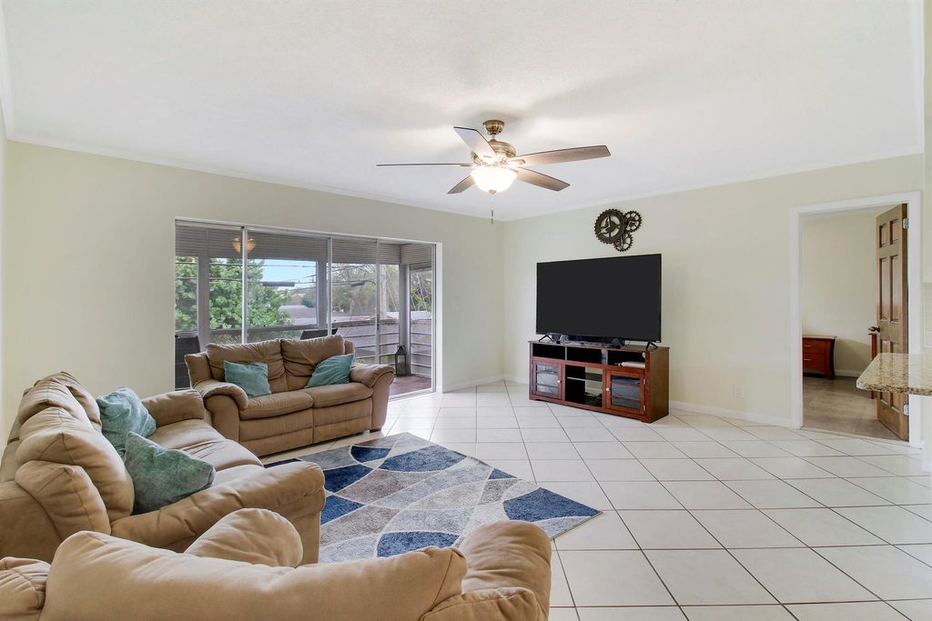 Photo of 10270 N Military Trail #4b, Palm Beach Gardens, FL 33410 (MLS # R11035580)