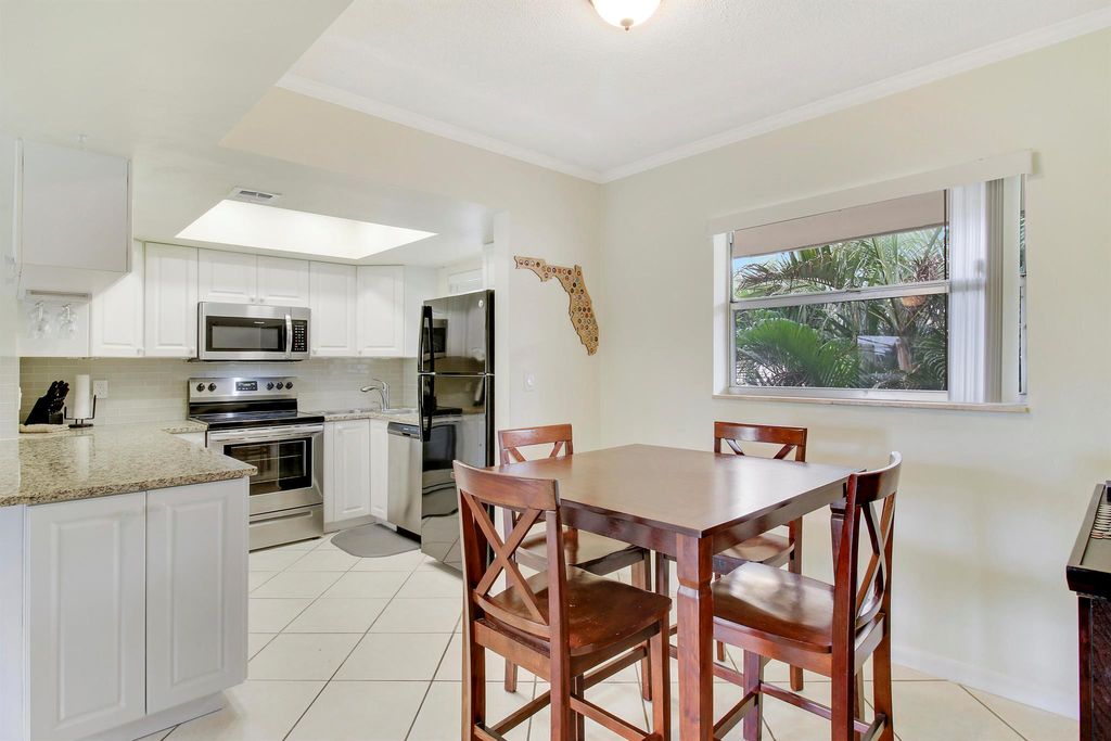 Photo of 10270 N Military Trail #4b, Palm Beach Gardens, FL 33410 (MLS # R11035580)