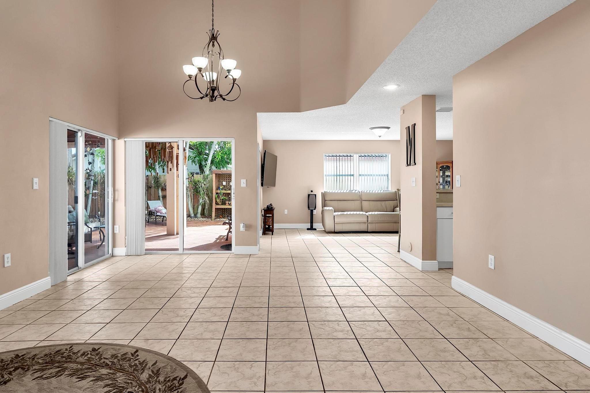 14163 SW 150th Ave