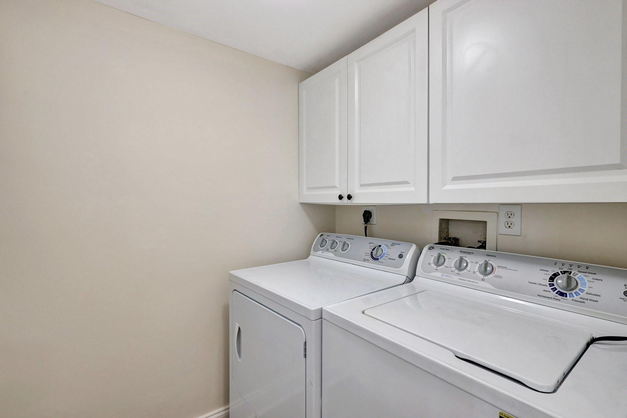 HUNTINGTON LAKES SEC ONE CONDOS - Residential