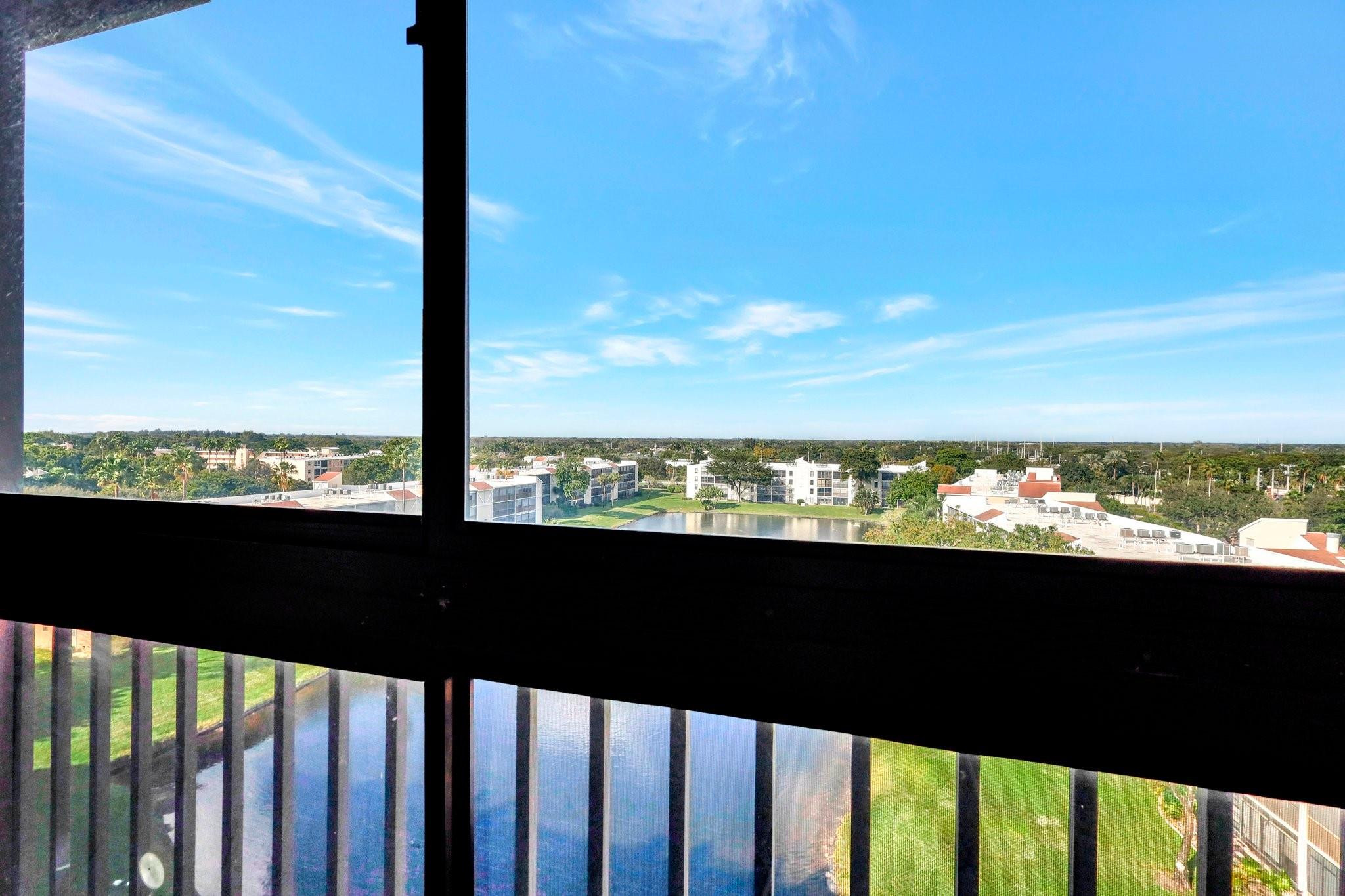 HUNTINGTON LAKES SEC ONE CONDOS - Residential