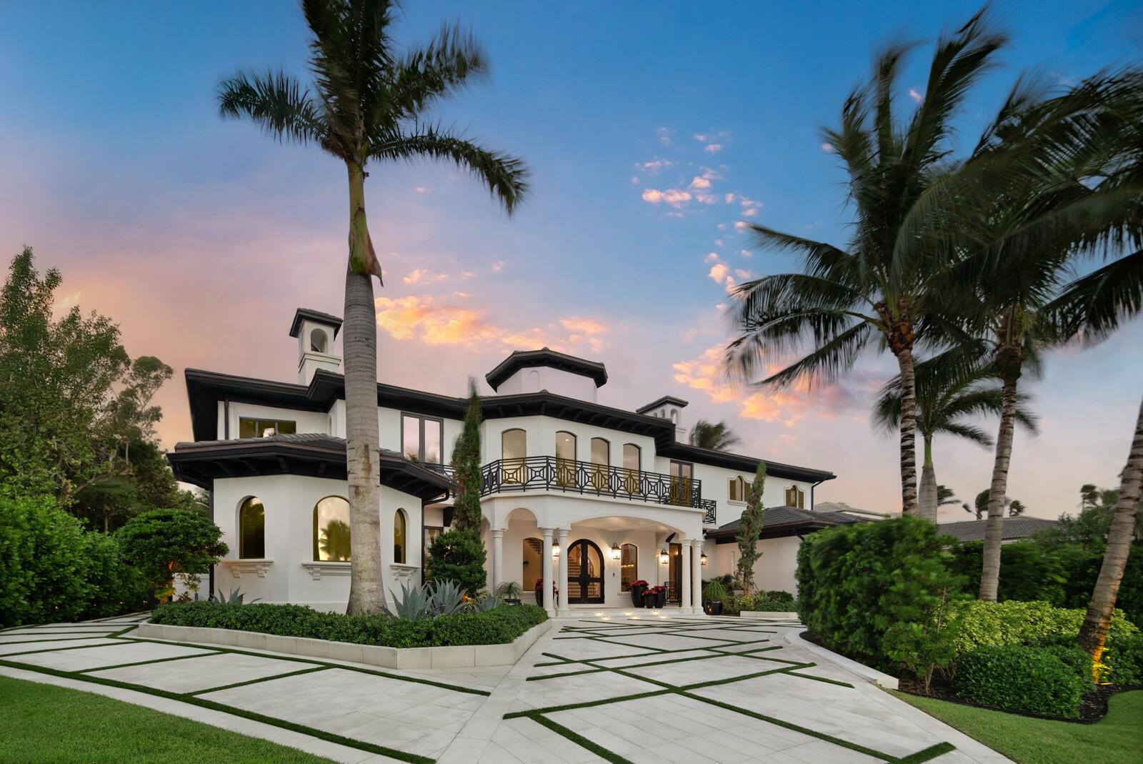 2966 SE Dune Drive