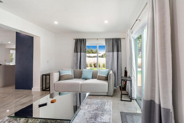 PARK MANOR 4 - Residential